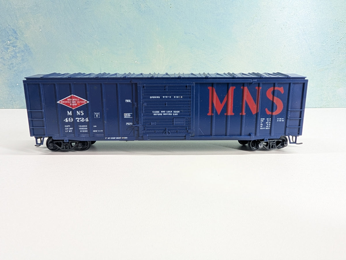USED Athearn HO Scale 50' ACF Box Car Minneapolis Northfield and Southern MNS #49724 Bev-Bel