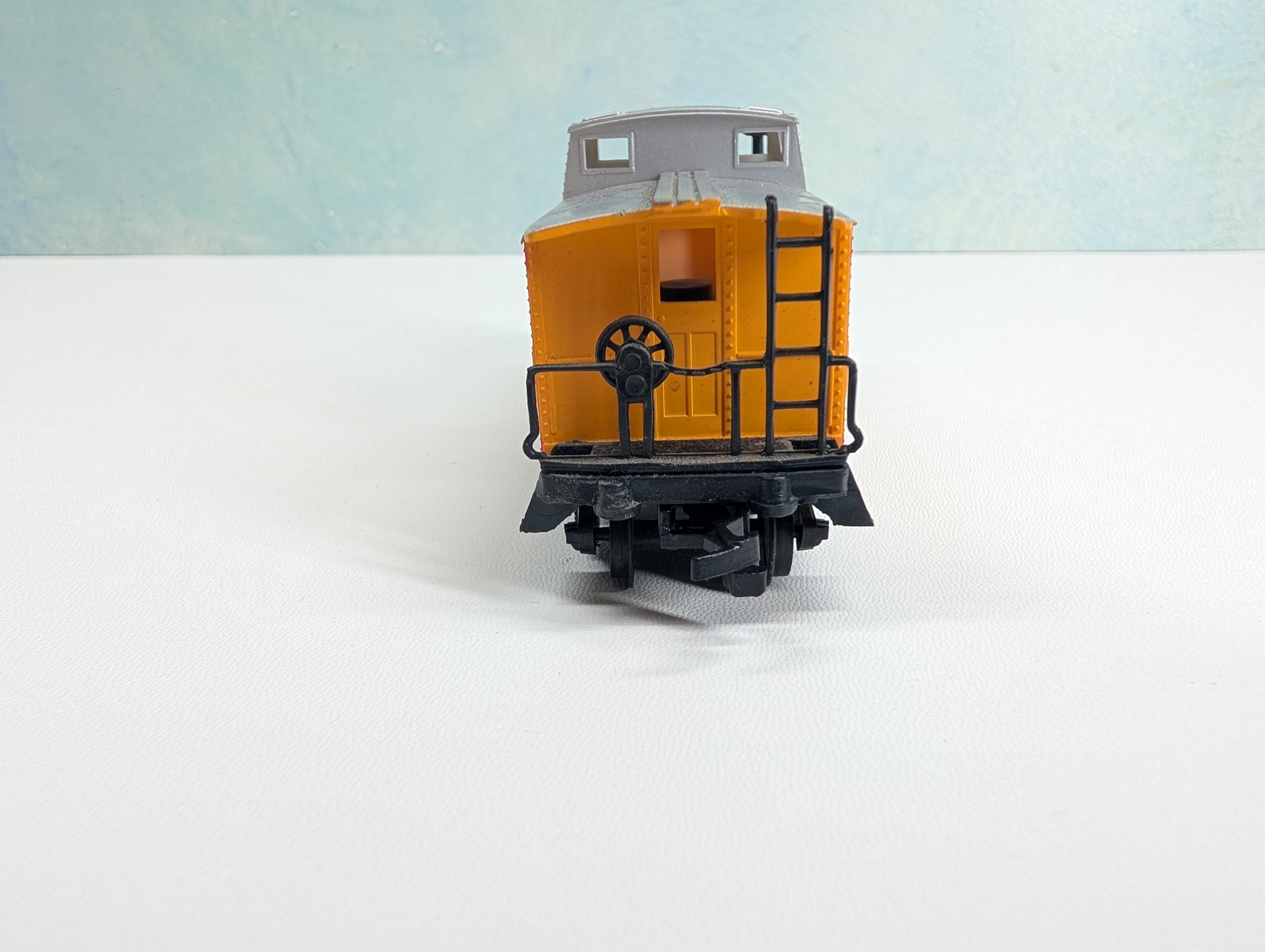 USED Life-Like HO Scale Caboose Chessie System WM #1872