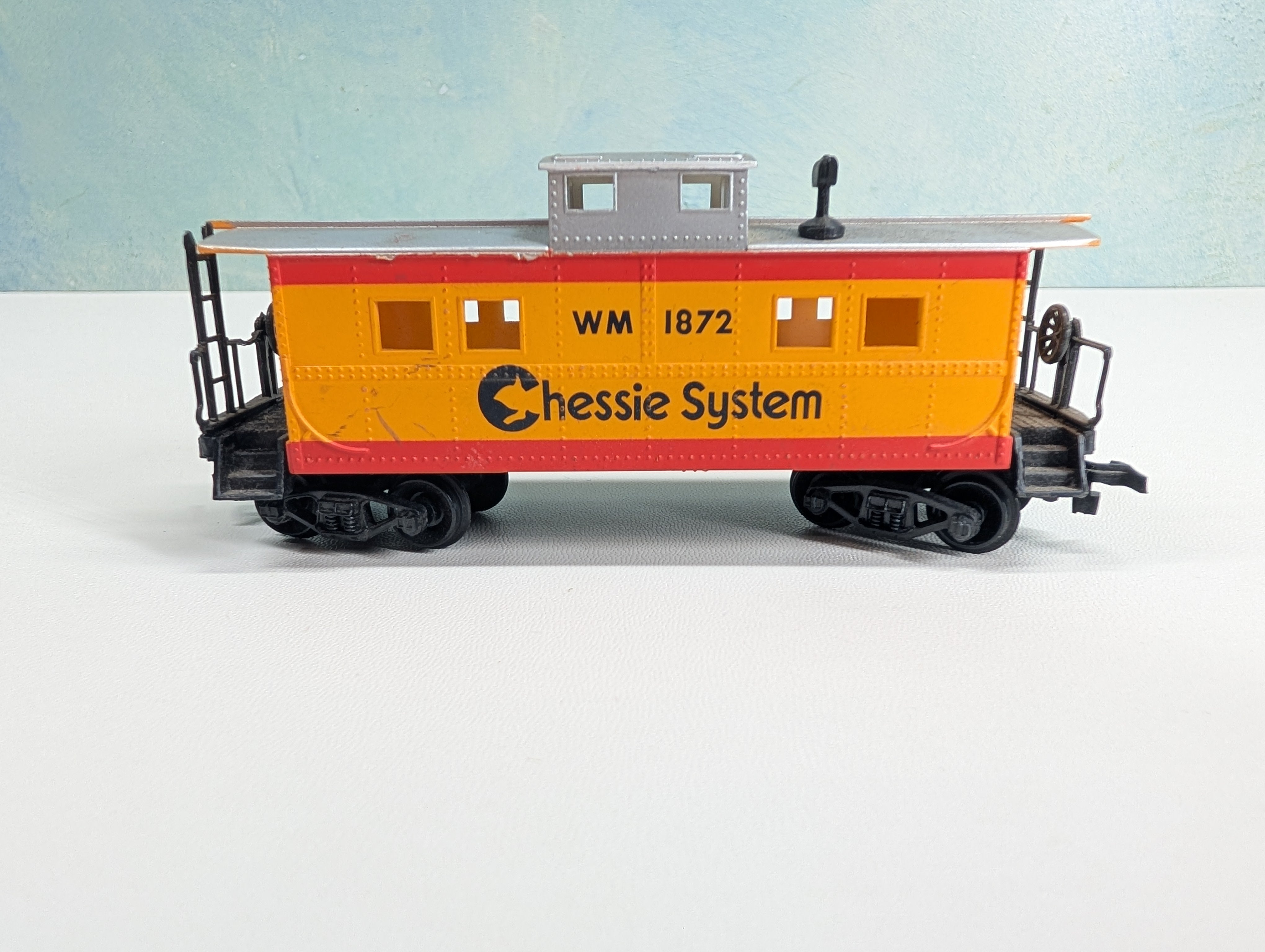 USED Life-Like HO Scale Caboose Chessie System WM #1872