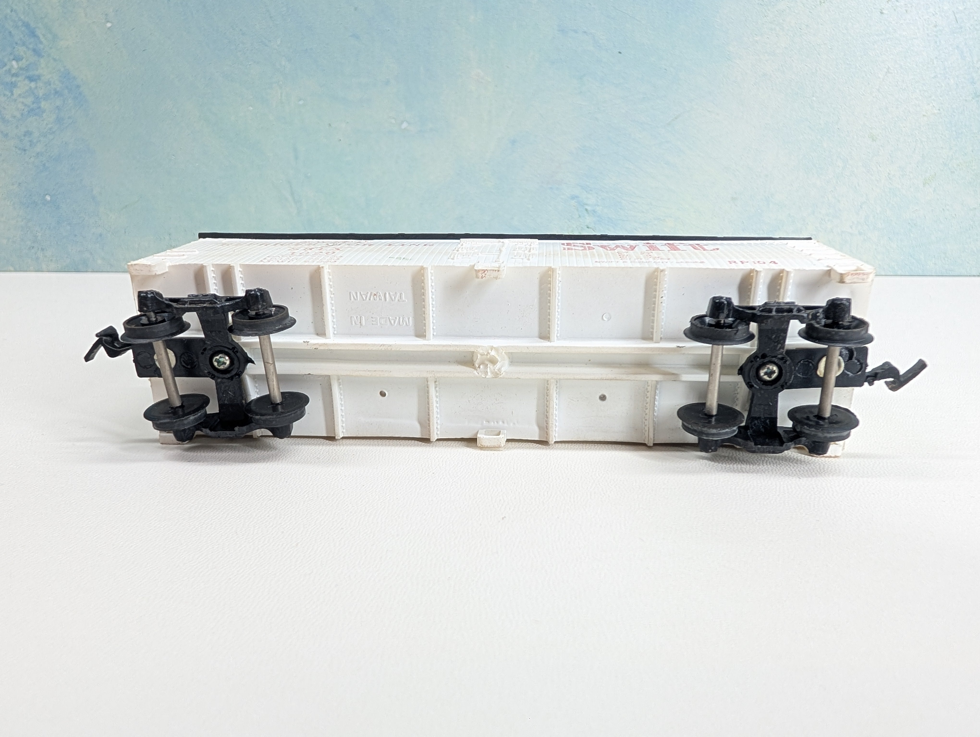USED HO Scale Reefer Swift Refrigerator Line SRLX #1020