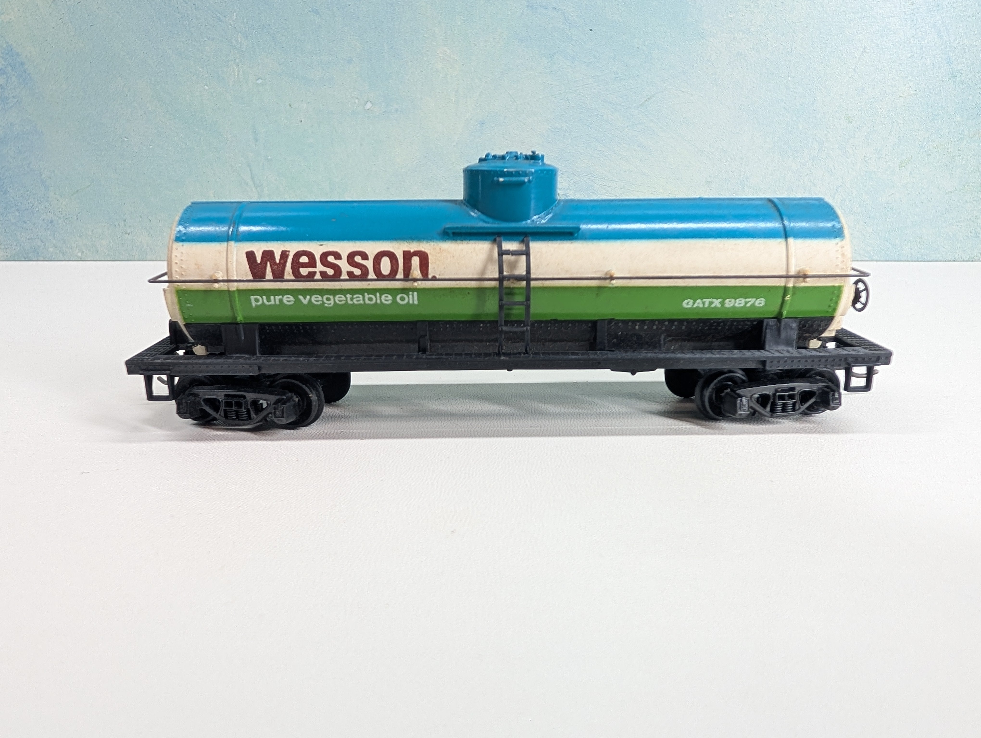 USED Tyco HO Scale Single Dome Tank Car Wesson Pure Vegetable Oil GATX #9876