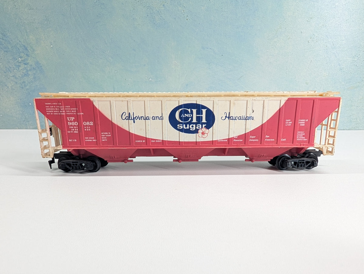 USED Tyco HO Scale Covered Hopper California & Hawaiian Sugar UP #960082