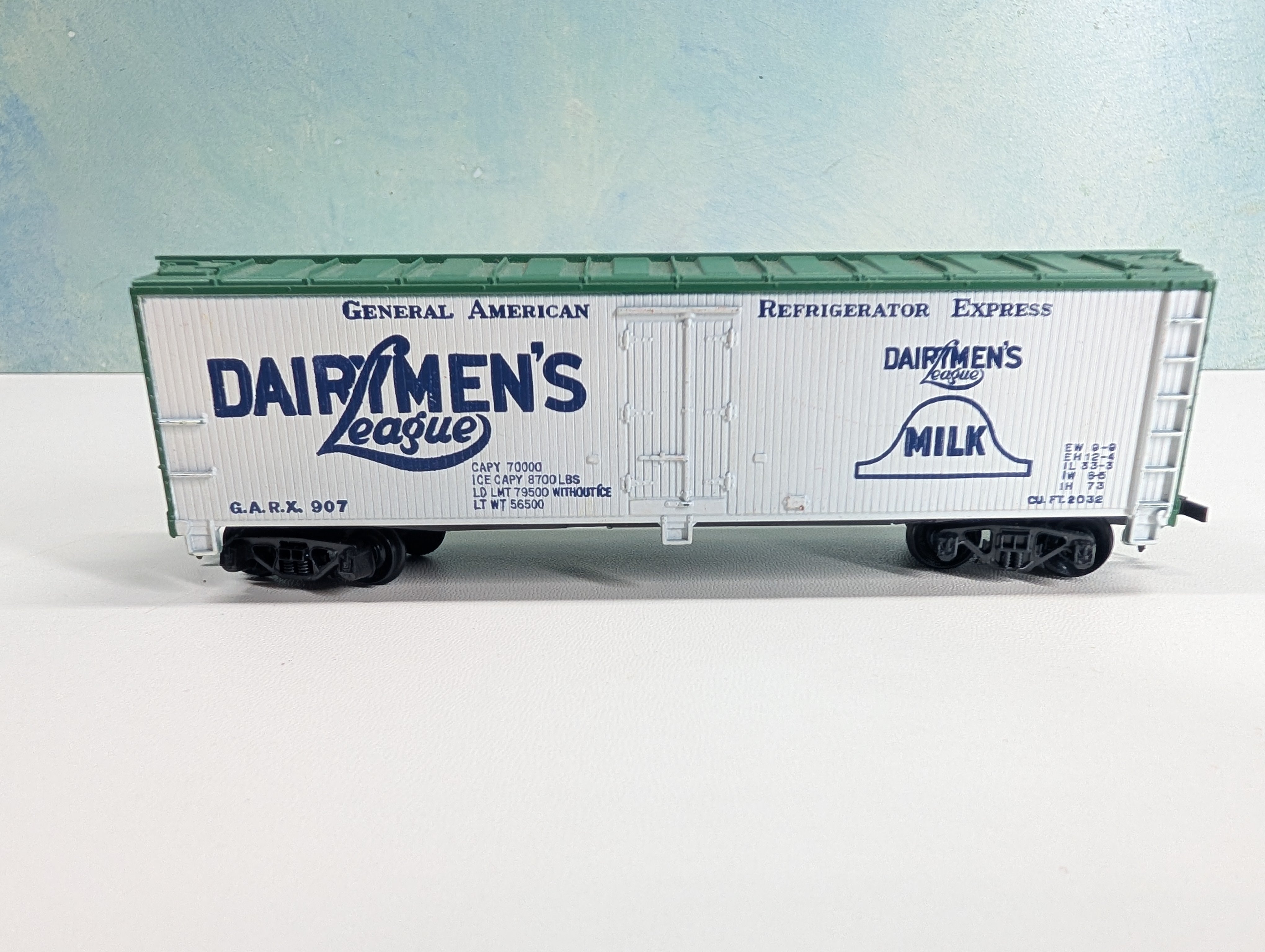 USED Tyco HO Scale Wood Reefer Dairymen's League Milk GARX #907