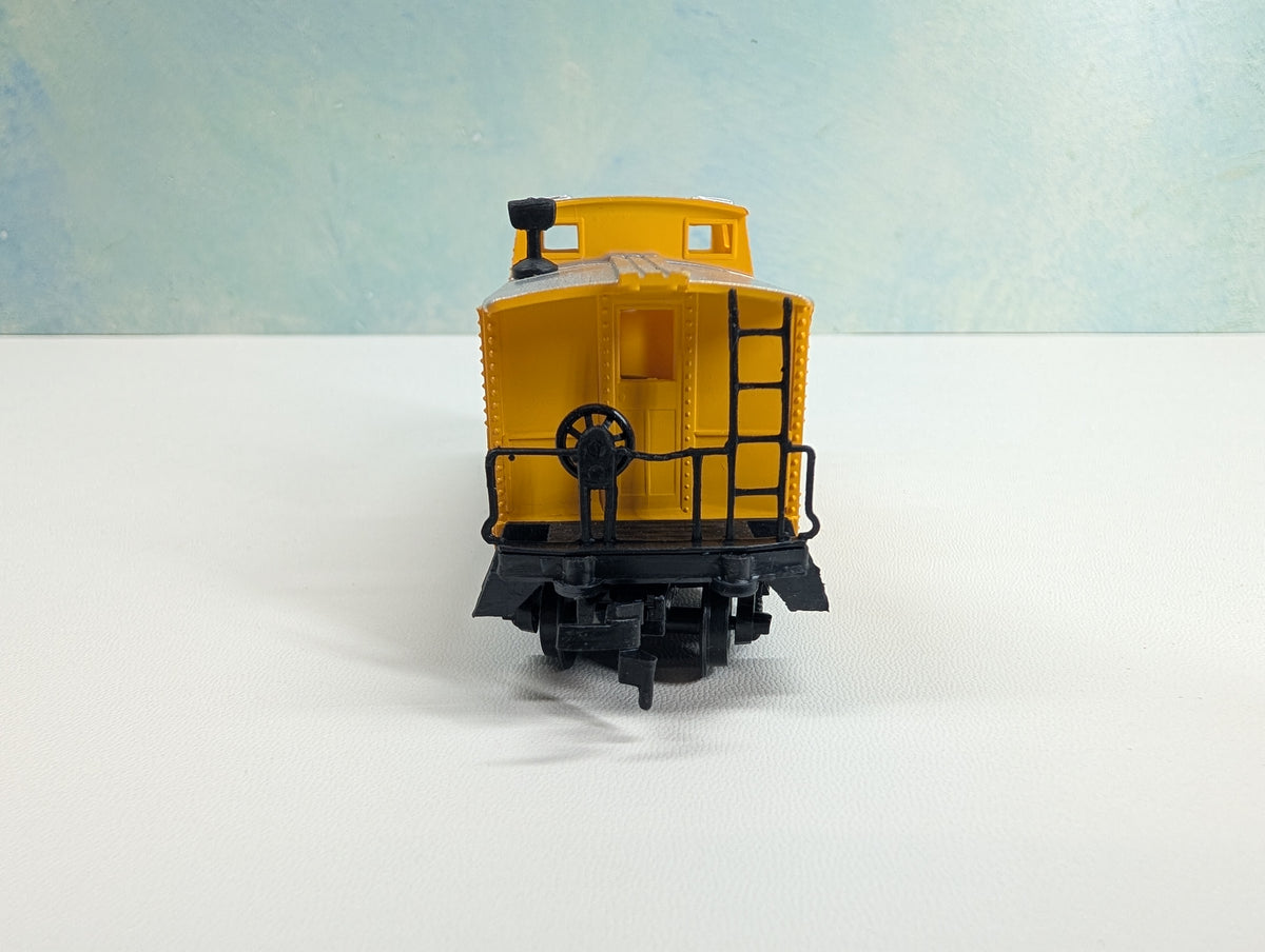 USED Life-Like HO Scale Caboose Union Pacific UP #49940