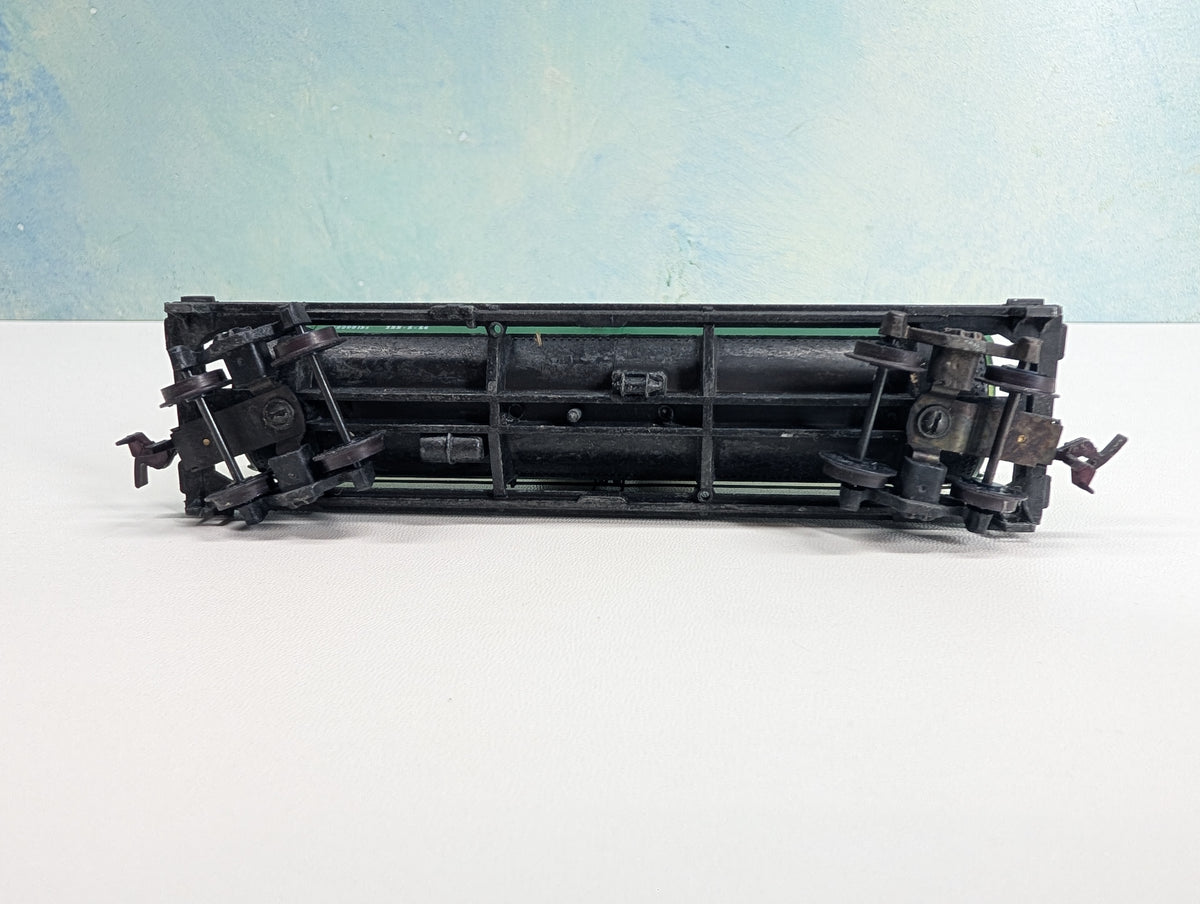 USED Mantua HO Scale Tank Car DuPont DUPX #6046