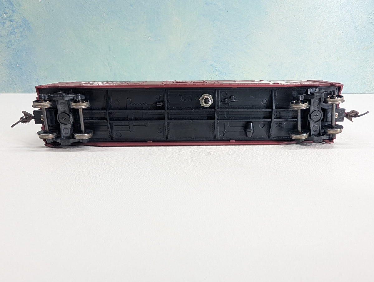 USED Bachmann HO Scale 50' Box Car Conrail CR #171069 w/ Red End of Train Device