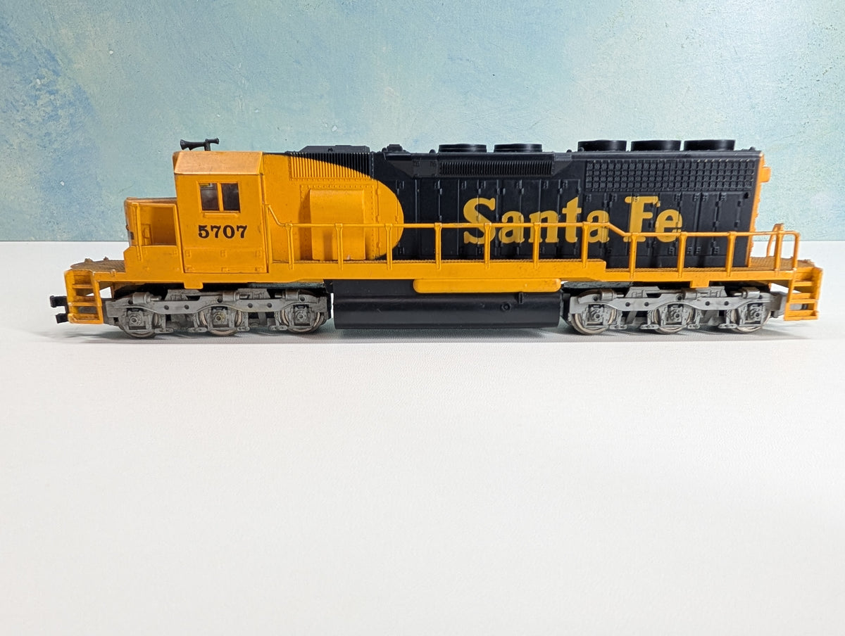 USED AHM HO Scale SD40 Diesel Locomotive Santa Fe #5707 Tested! DC