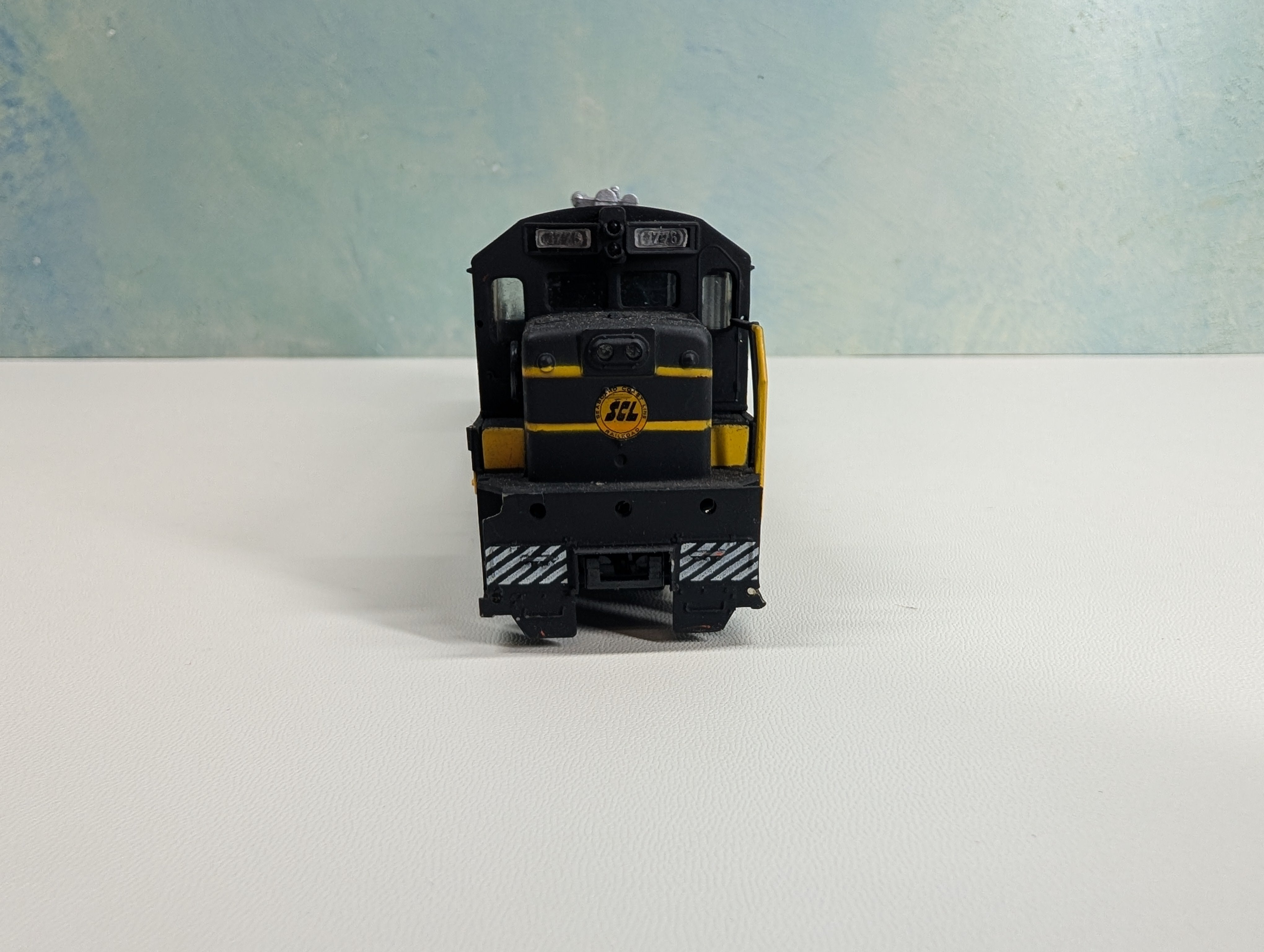 USED Bachmann HO Scale U33B Diesel Locomotive Seaboard Coast Line SCL #1734 Tested! DC