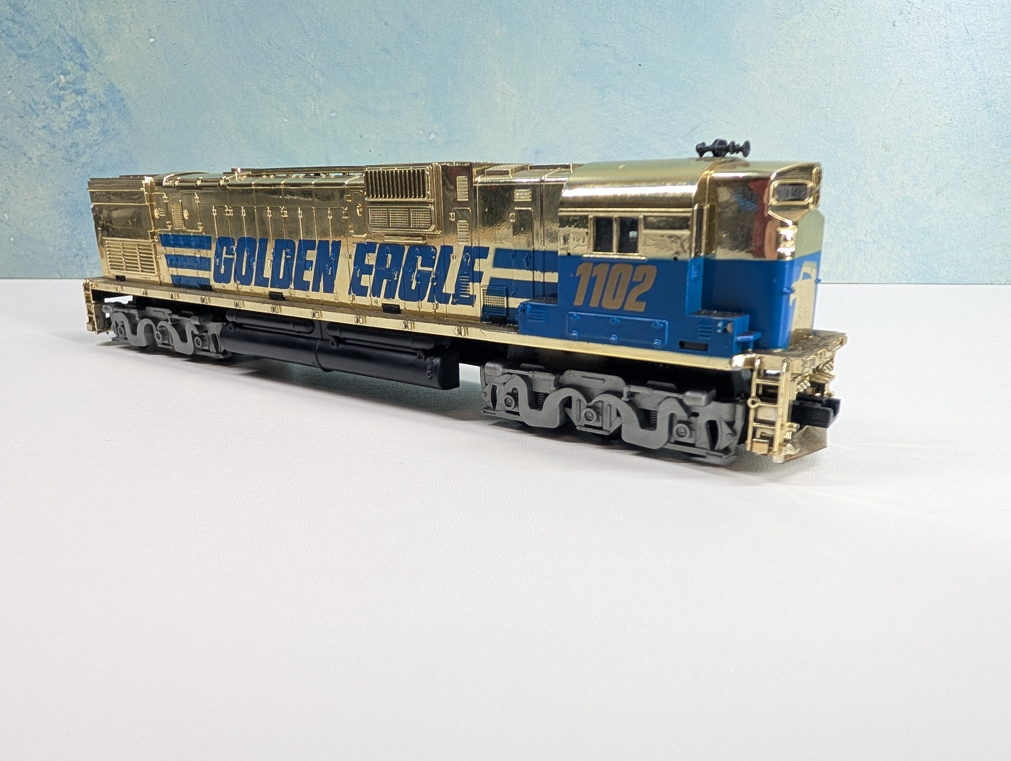 USED Tyco HO Scale Alco C630 Diesel Locomotive Golden Eagle #1102 Tested! DC