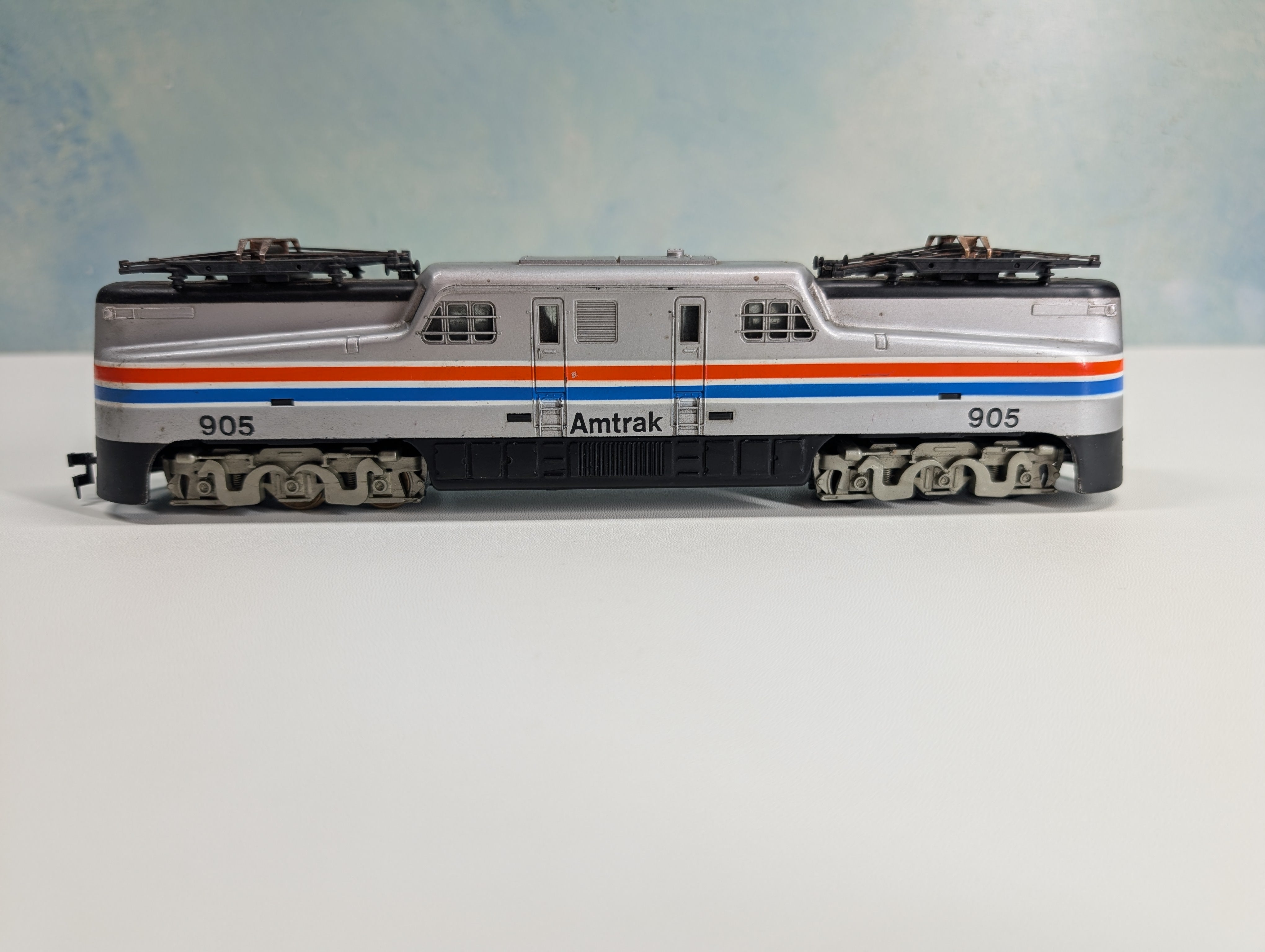 USED Tyco HO Scale GG1 Electric Locomotive Amtrak #905 Tested! DC
