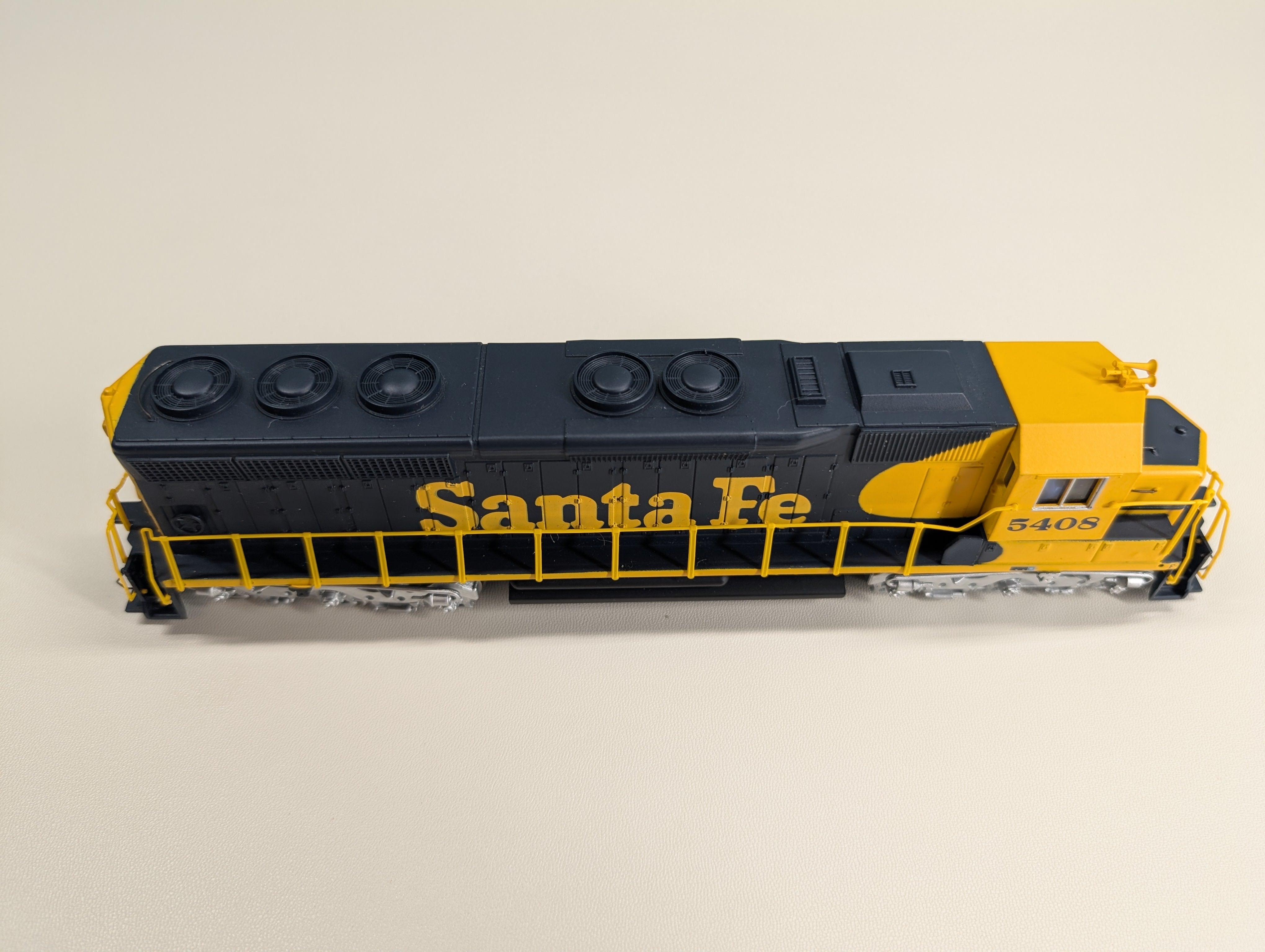 USED Bachmann 11612 HO Scale EMD SD45 Diesel Locomotive Santa Fe #5408 Runs Great! DC