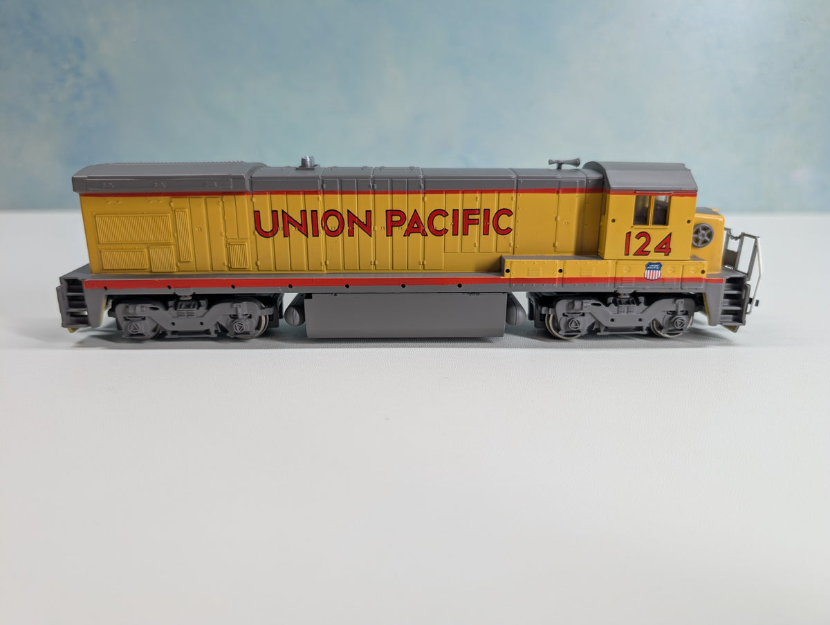 USED Bachmann 31102 HO Scale B23-7 Diesel Locomotive Union Pacific #124 DC