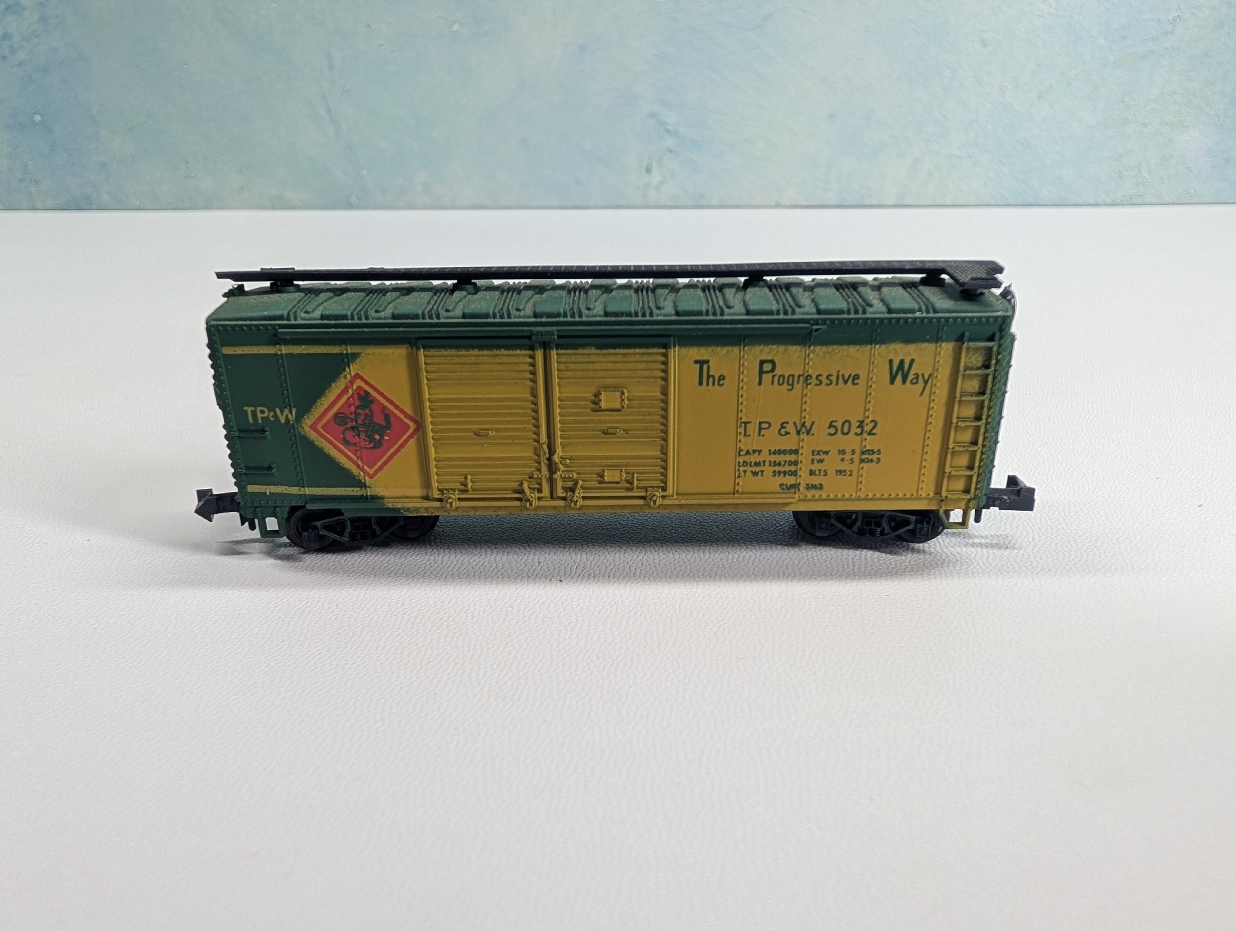 USED Atlas 2288 N Scale 40' DD Box Car Toledo Peoria and Western TPW #5032
