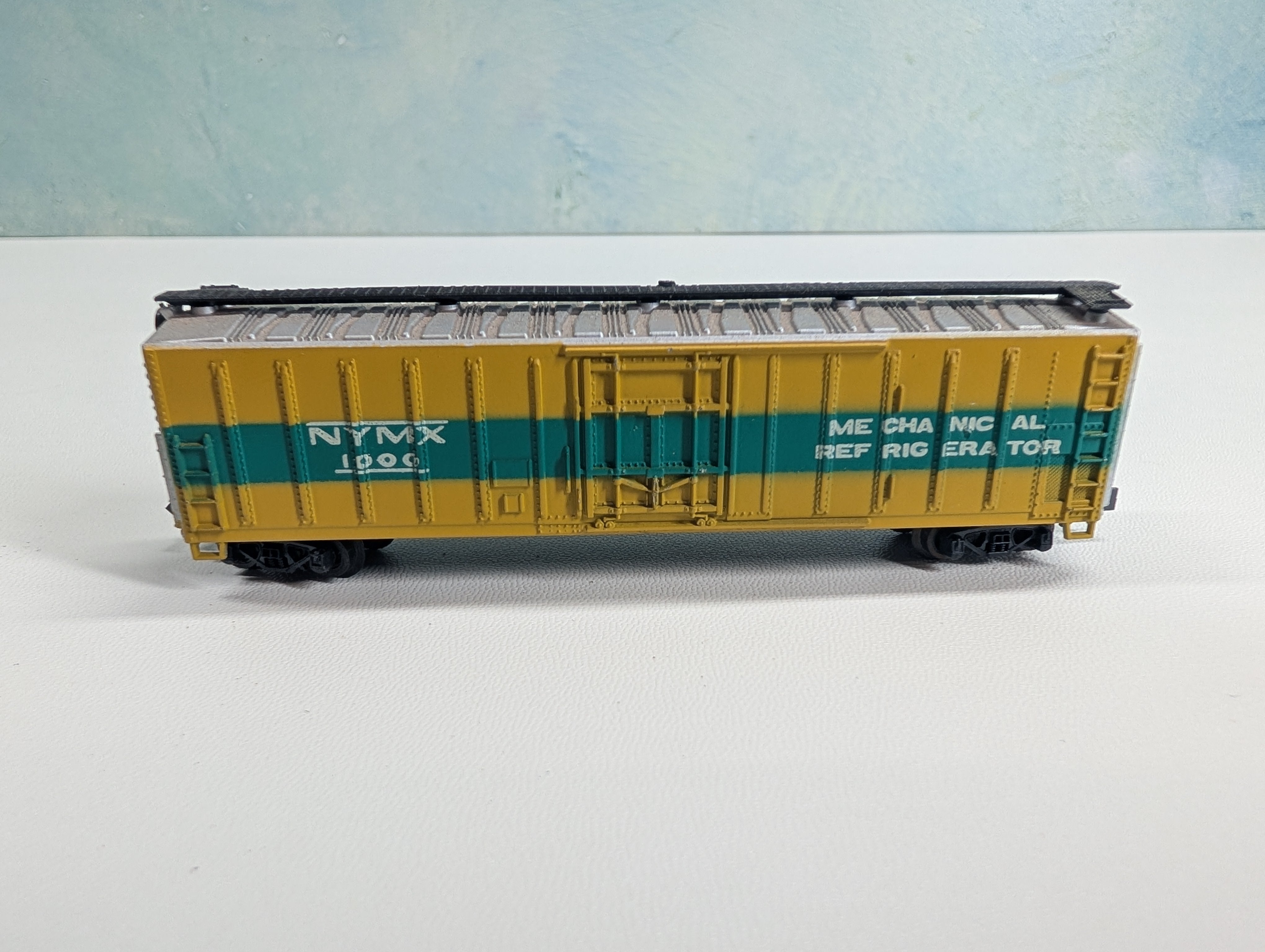 USED Atlas 2303 N Scale 50' Mechanical Reefer NYMX #1000