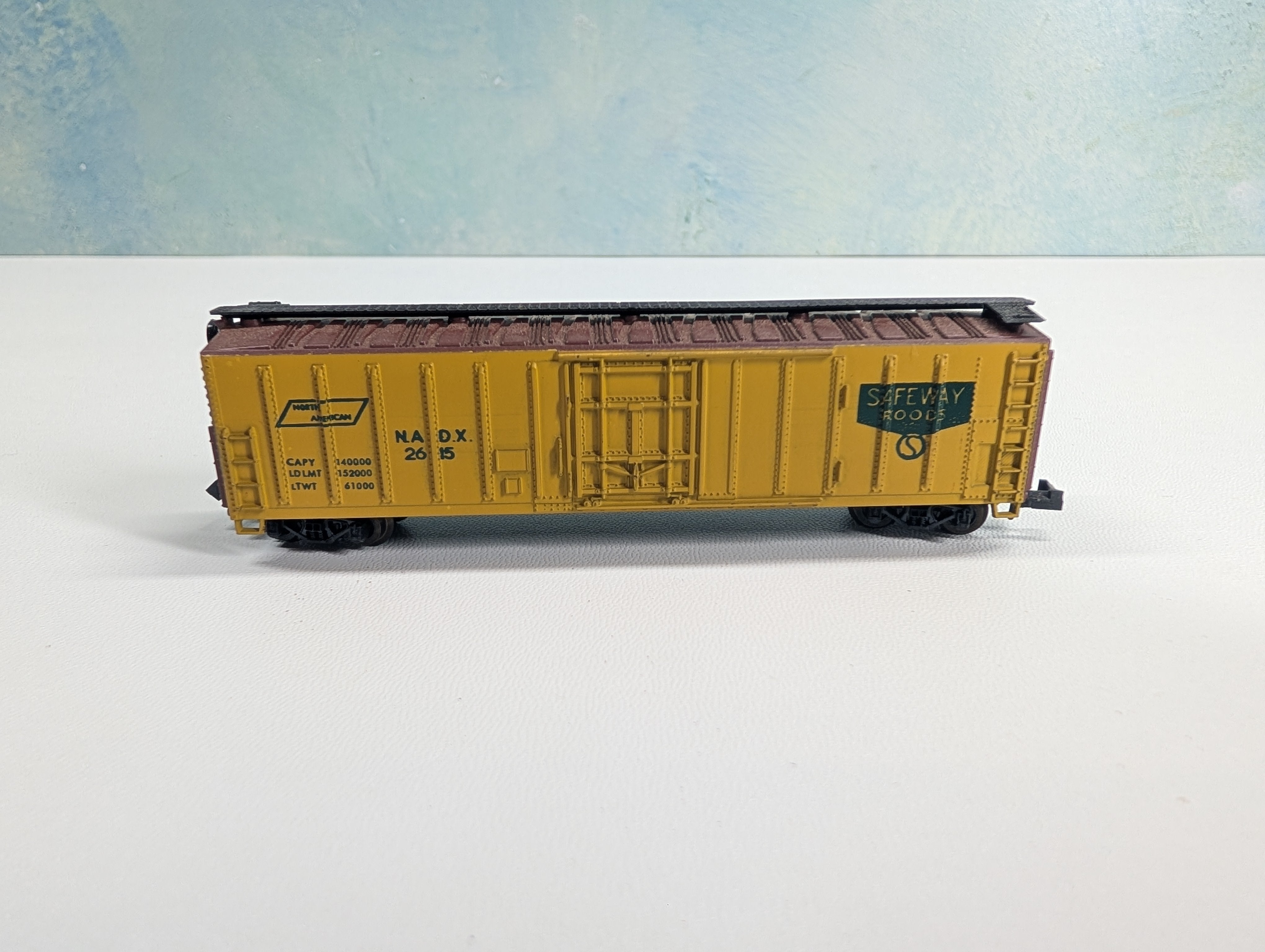 USED Atlas 2302 N Scale 50' Mechanical Reefer Safeway Foods NADX #2615