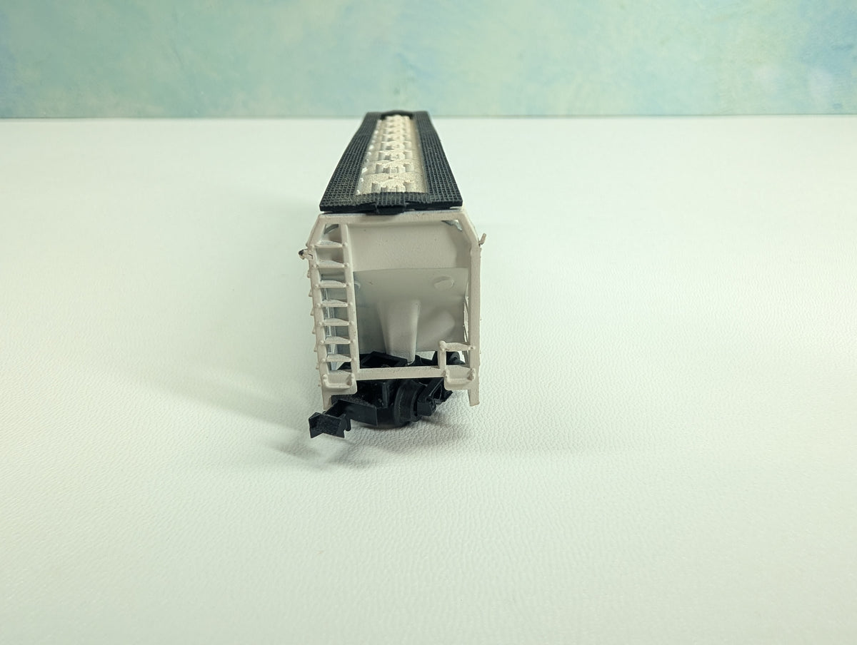 USED Atlas 2321 N Scale Centerflow Covered Hopper Shippers Car Line SHPX #5250