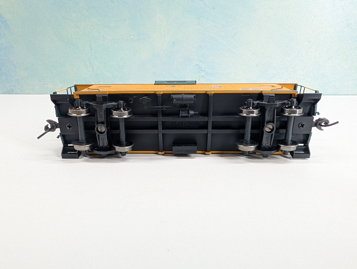 USED Atlas HO Scale Caboose Maine Central #659 Metal Wheels