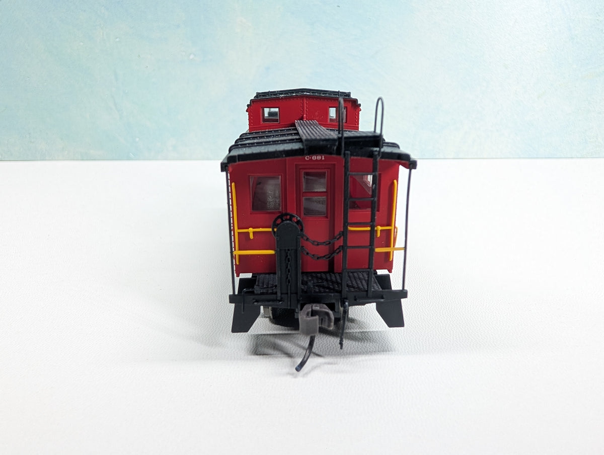 USED Atlas HO Scale Caboose New Haven #C-681 Metal Wheels