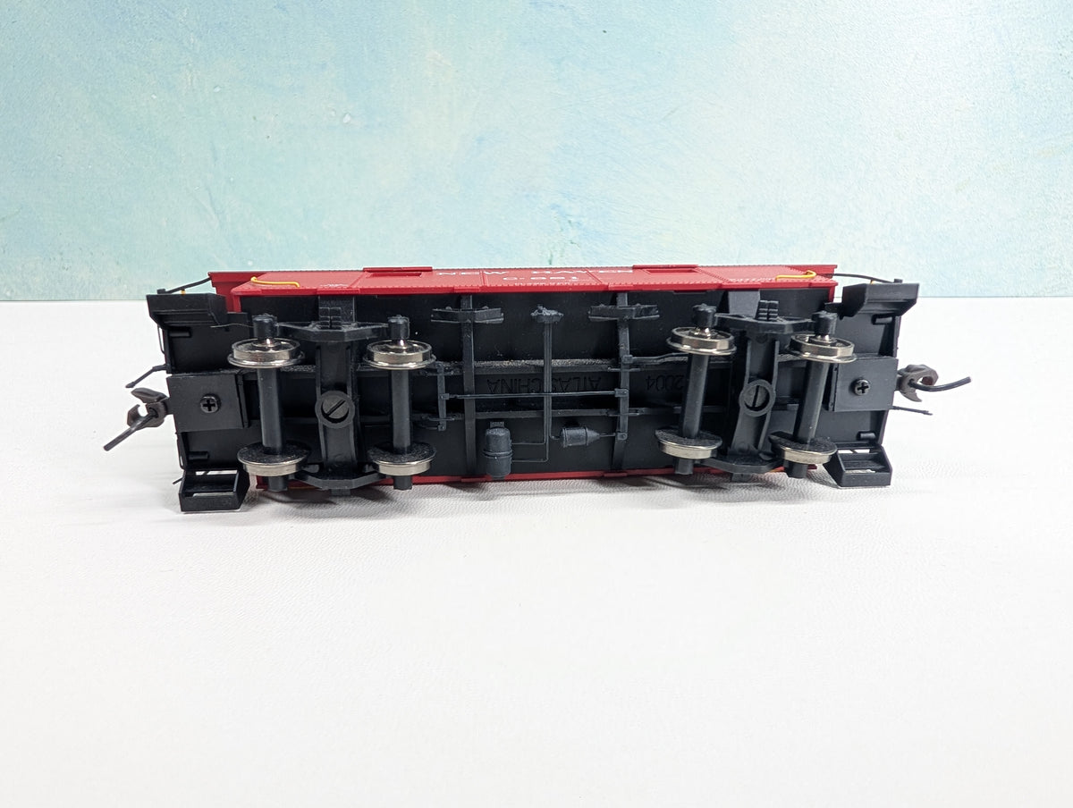 USED Atlas HO Scale Caboose New Haven #C-681 Metal Wheels