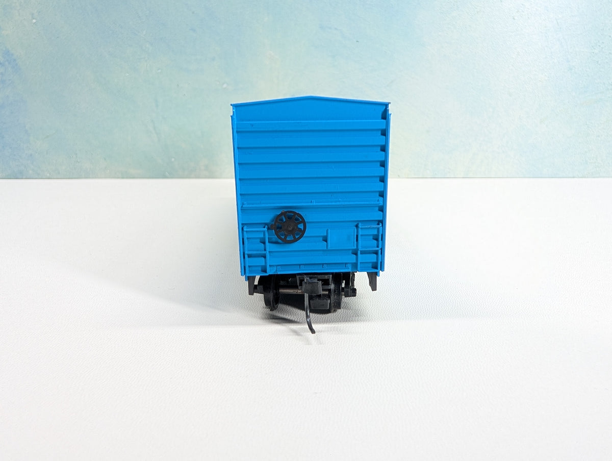 USED Roundhouse HO Scale 50' Box Car Boston and Maine BM #79045