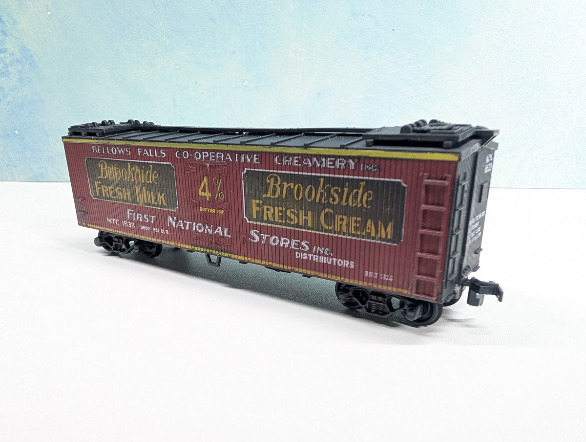 USED TRAIN MINIATURE HO Scale 40' Reefer Brookside Fresh Milk & Cream MTC #1833