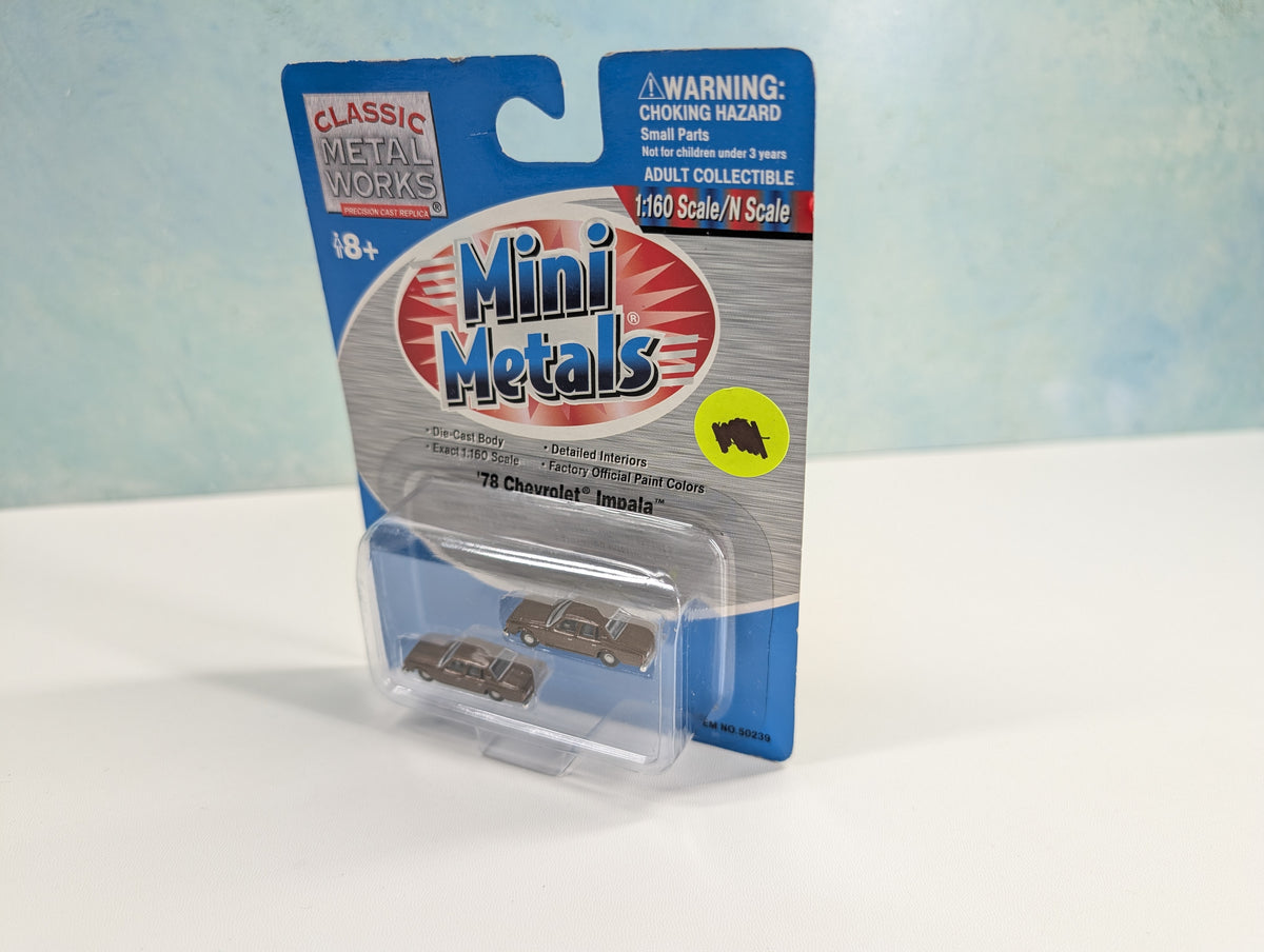 USED Classic Metal Works 50239 N Scale 78 Chevrolet Impala Set