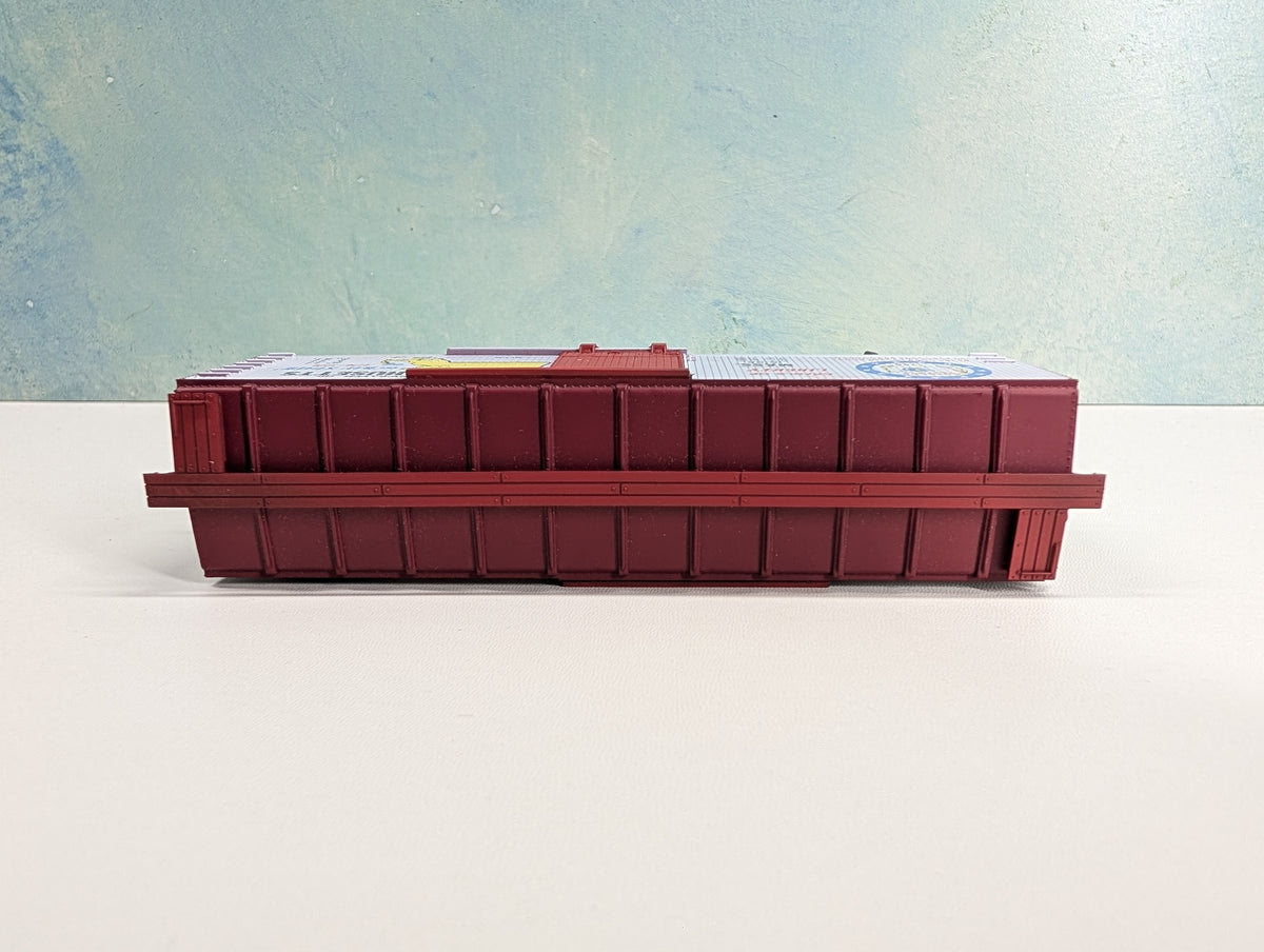 USED TRAIN MINIATURE HO Scale 40' State Car Massachusetts #10106