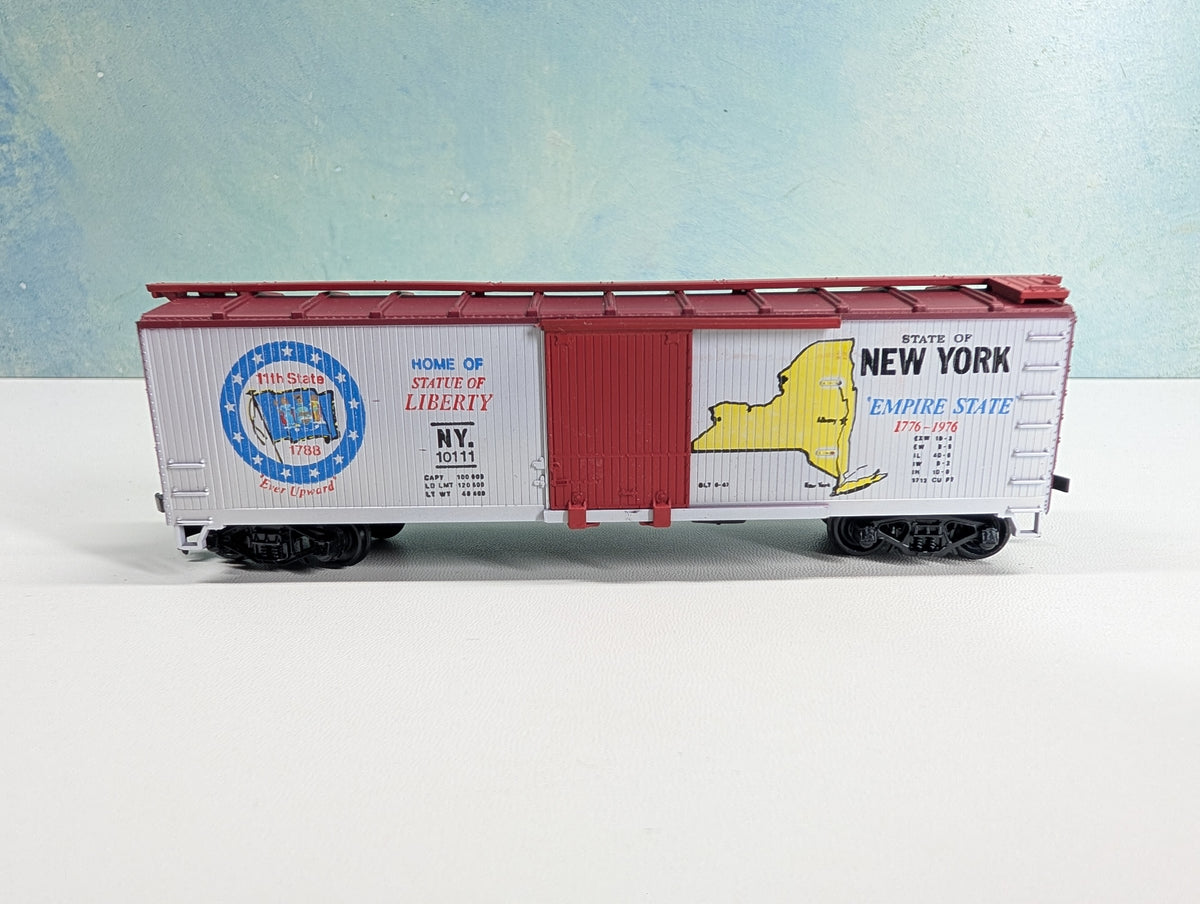 USED TRAIN MINIATURE HO Scale 40' State Car New York #10111