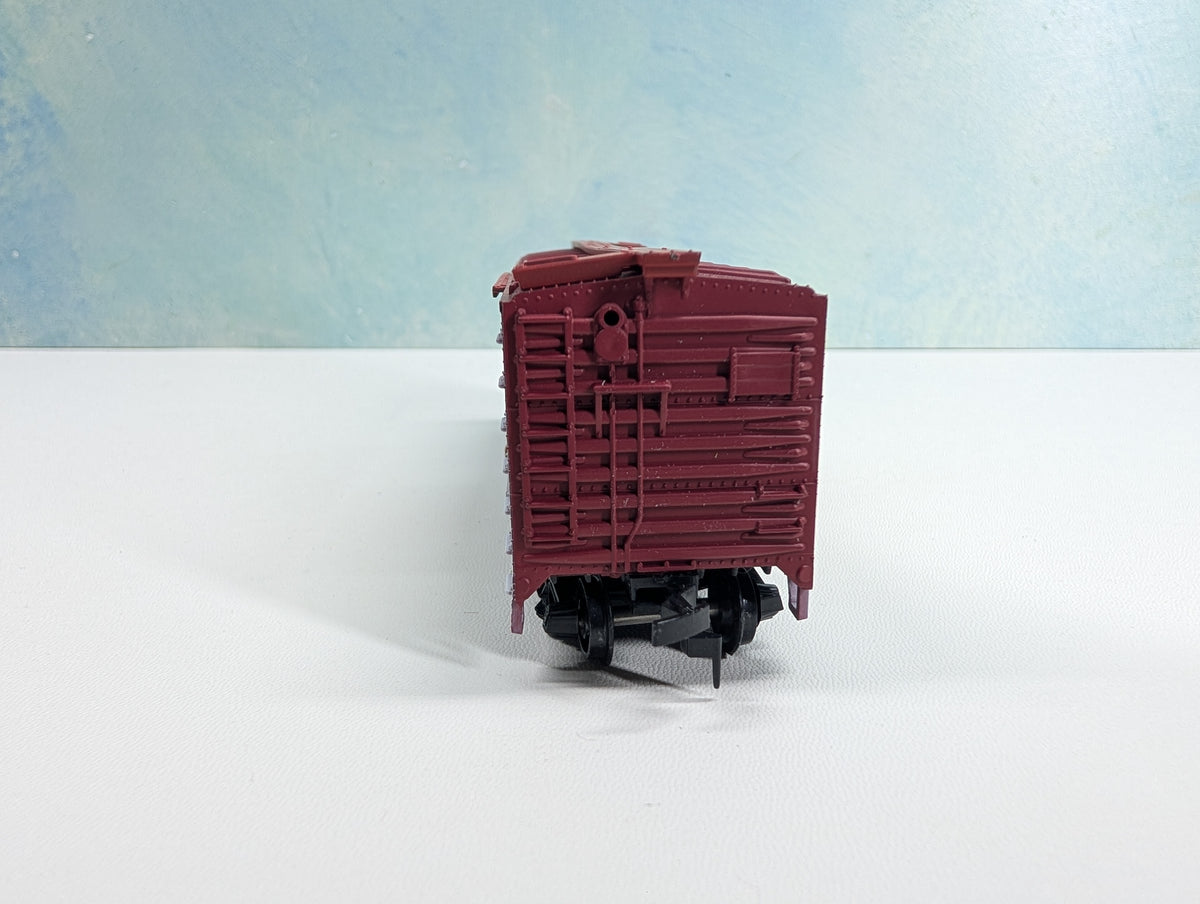 USED TRAIN MINIATURE HO Scale 40' State Car New York #10111