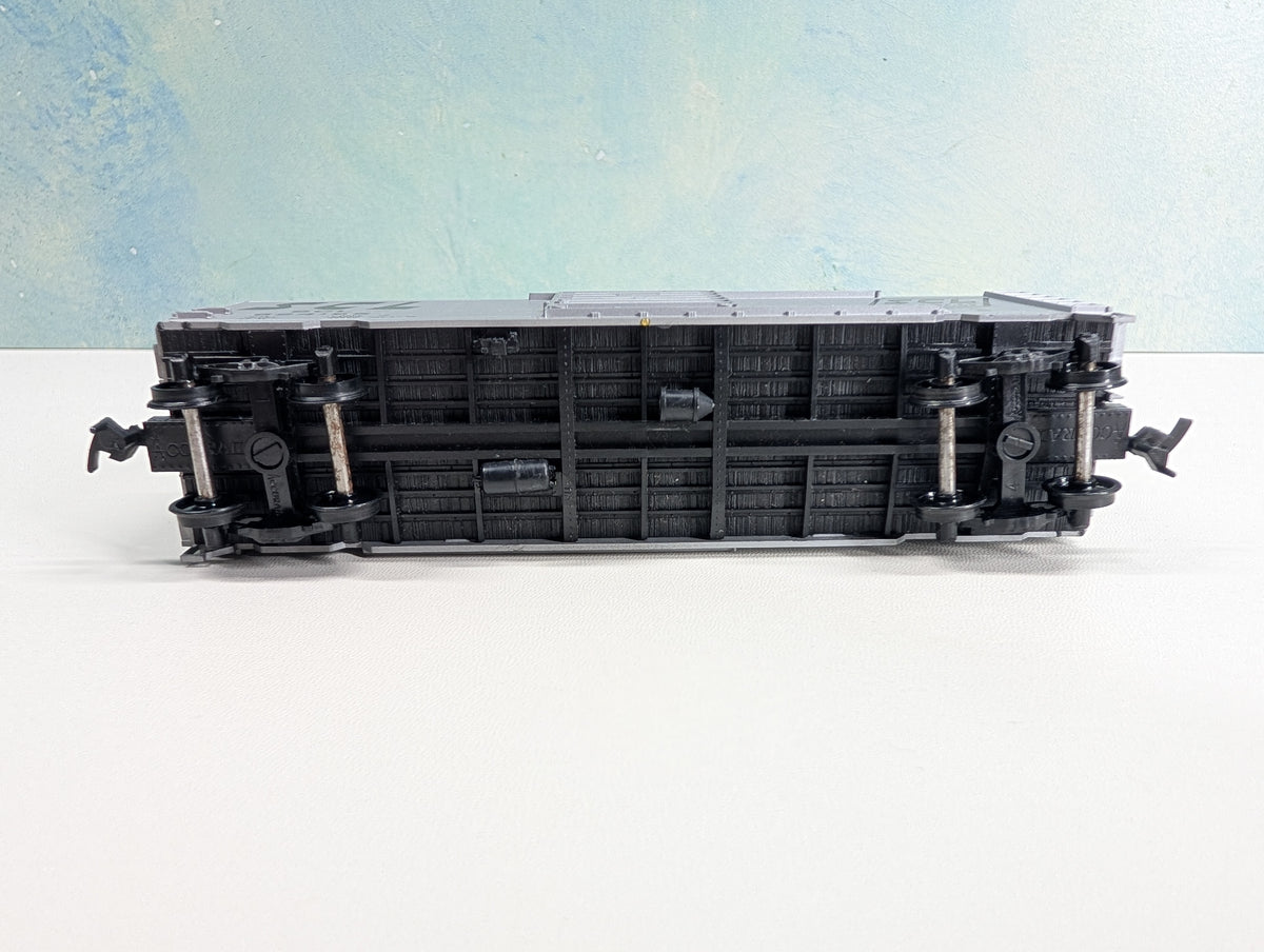 USED Accurail HO Scale 40' Box Car Seaboard Coast Line SCL #624185