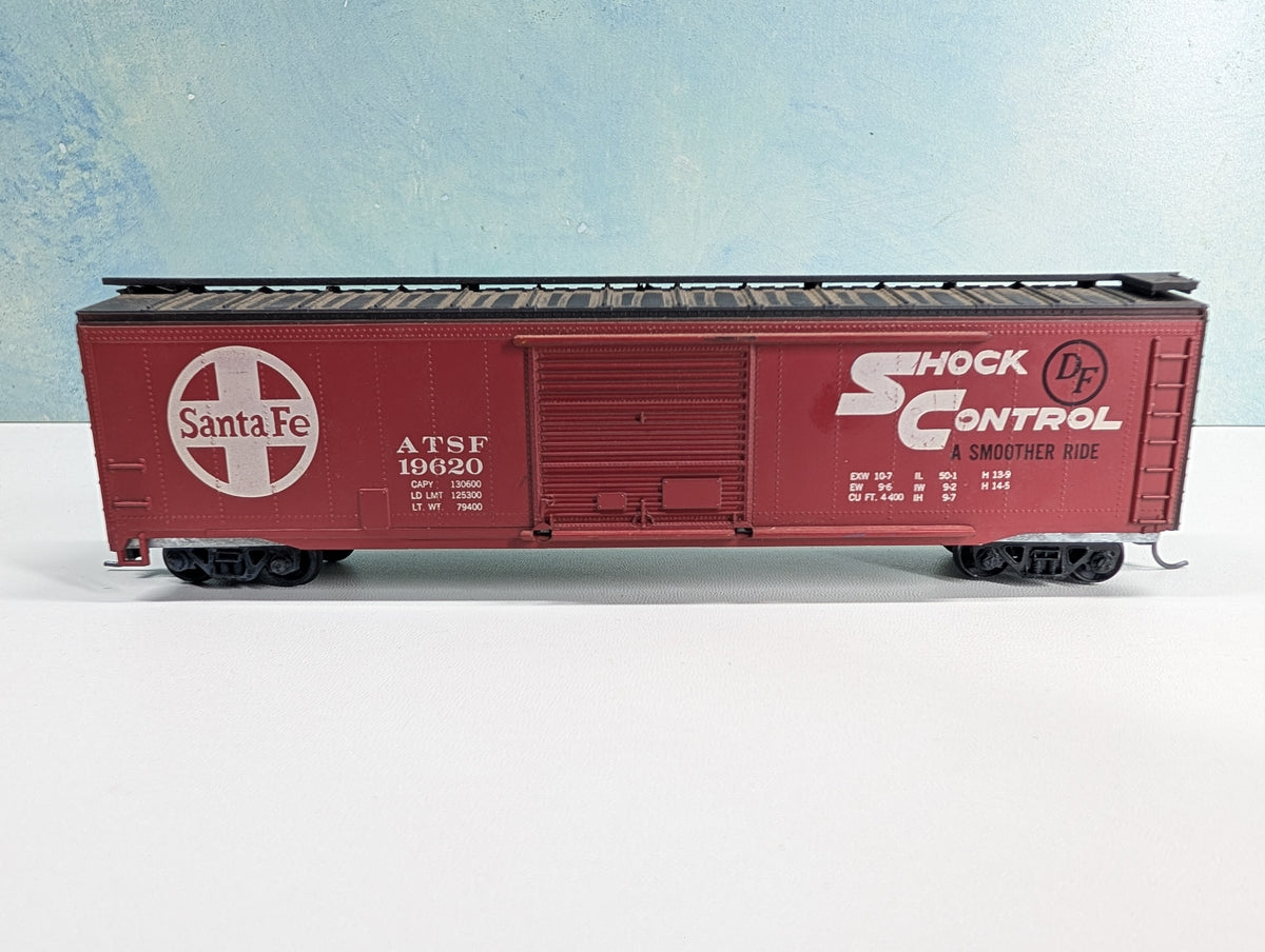 USED Roundhouse HO Scale 50' Box Car Santa Fe ATSF #19620 Shock Control