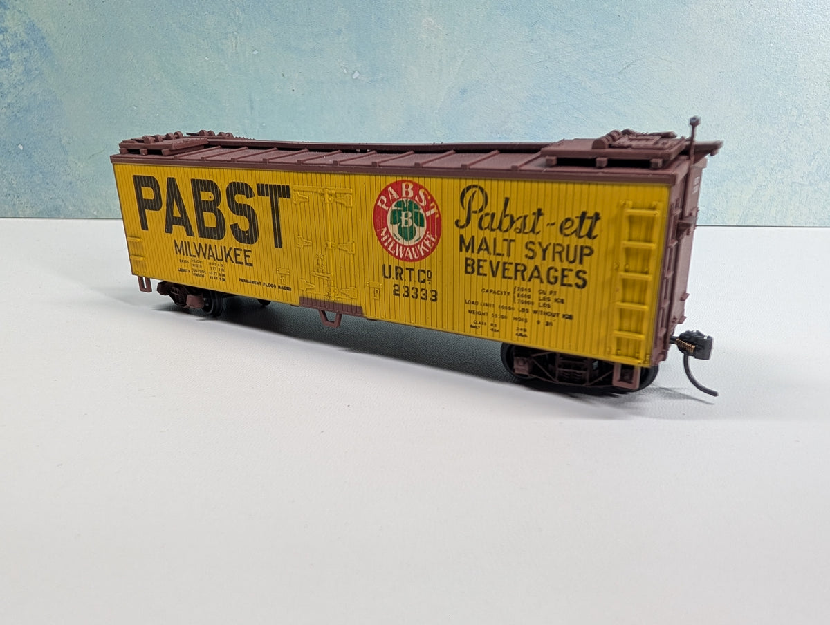USED TRAIN MINIATURE HO Scale 40' Reefer Pabst Milwaukee URTC #23333