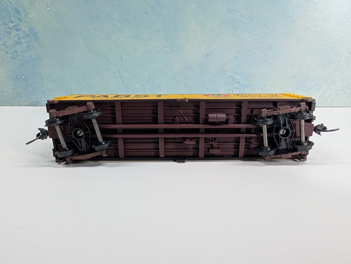 USED TRAIN MINIATURE HO Scale 40' Reefer Pabst Milwaukee URTC #23333
