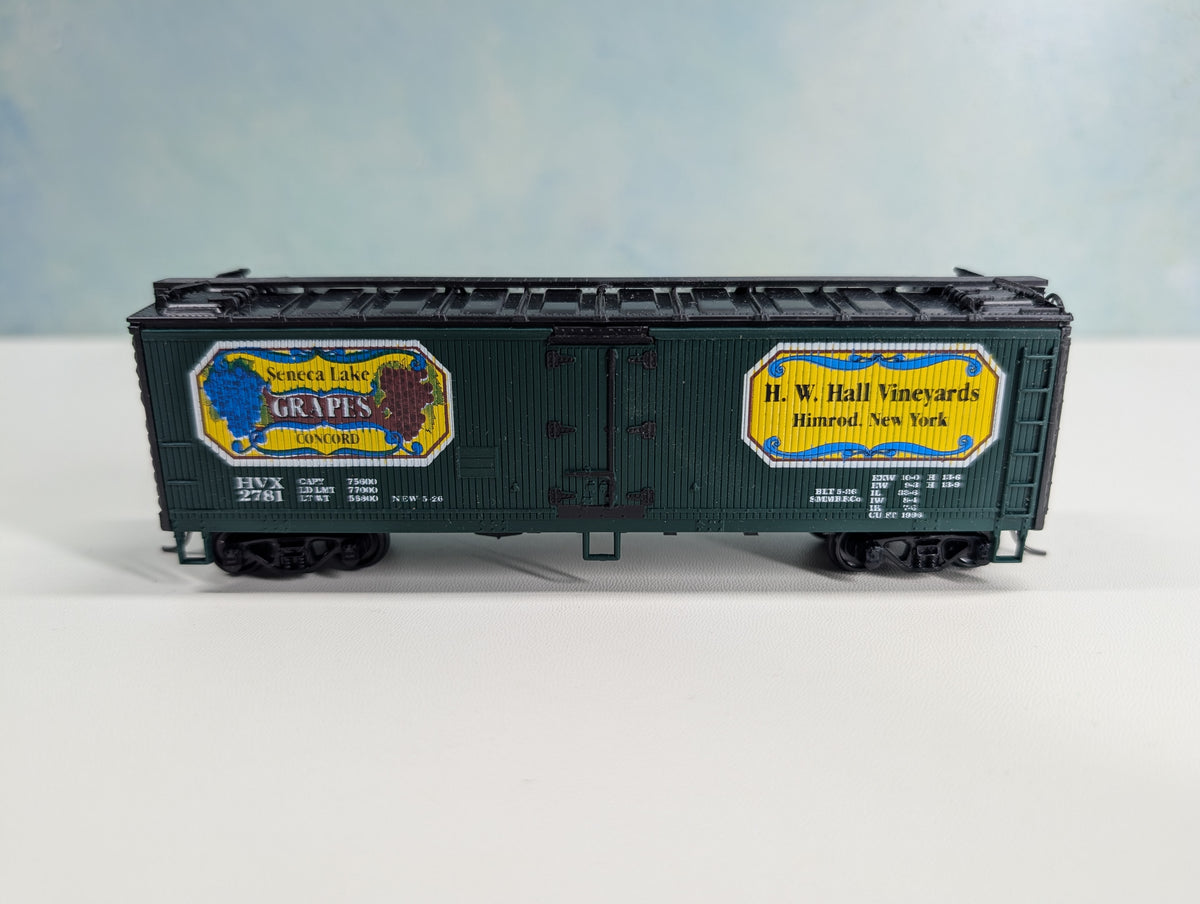 USED Athearn HO Scale 40' Reefer "Show Me Model Railroad Co" HW Hall Vineyards HVX #2781 Seneca Lake Grapes