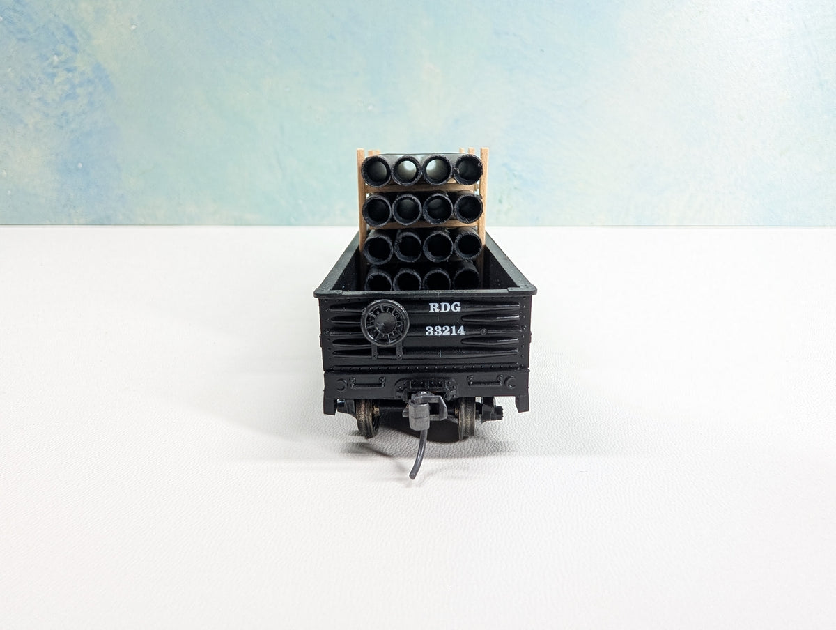 USED Athearn HO Scale 50' Gondola w/ Pipe Load Reading RDG #33214 Bev-Bel, Metal Wheels