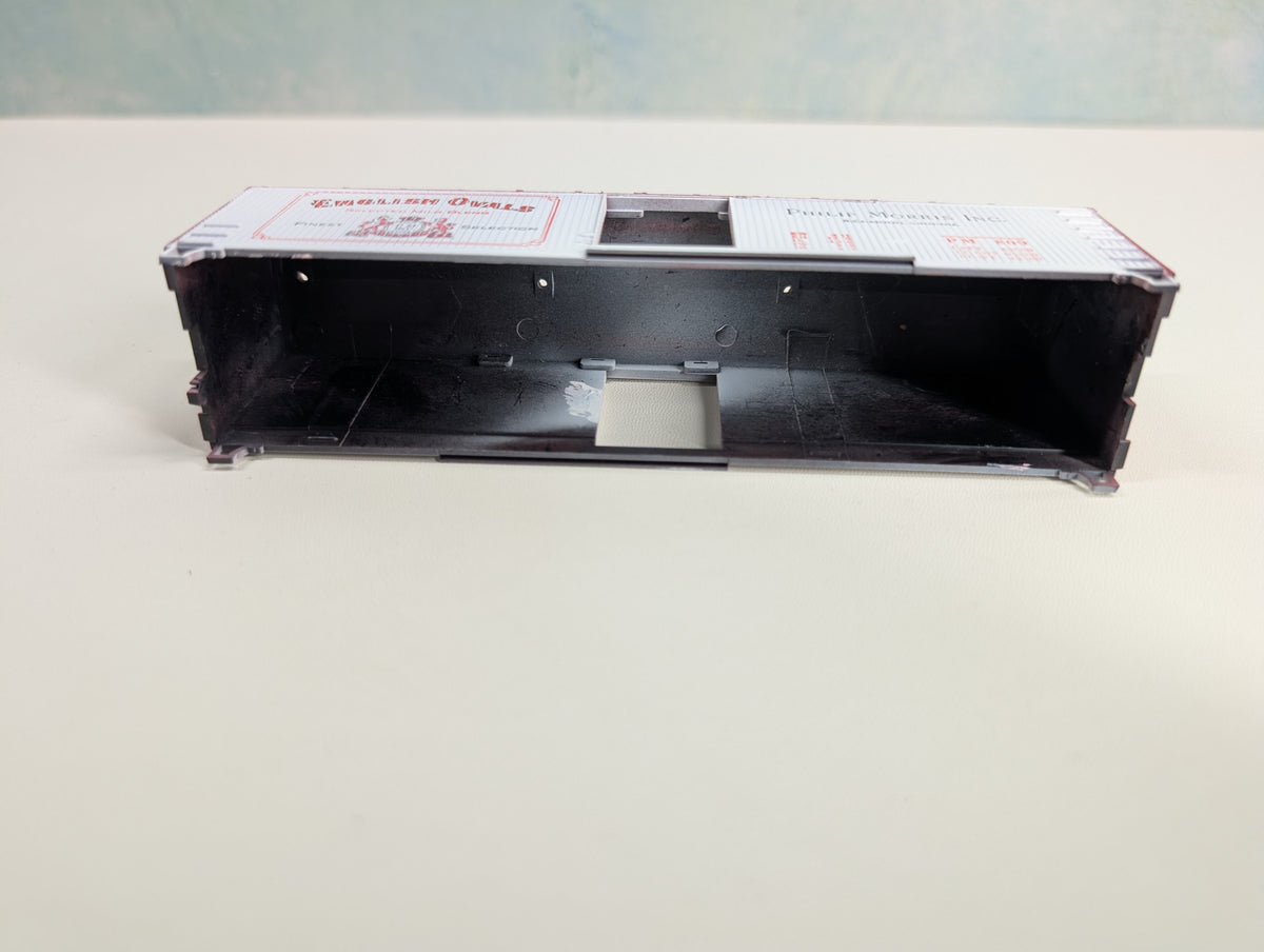 USED TRAIN MINIATURE HO Scale Tobacco Road Series Car English Ovals Cigarettes PM #809 KIT