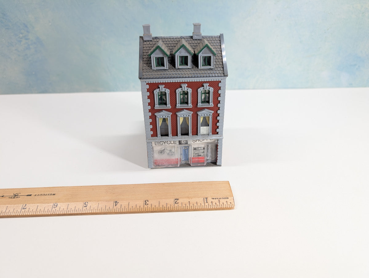 USED HO Scale Bicycle Shop, Brick Storefront