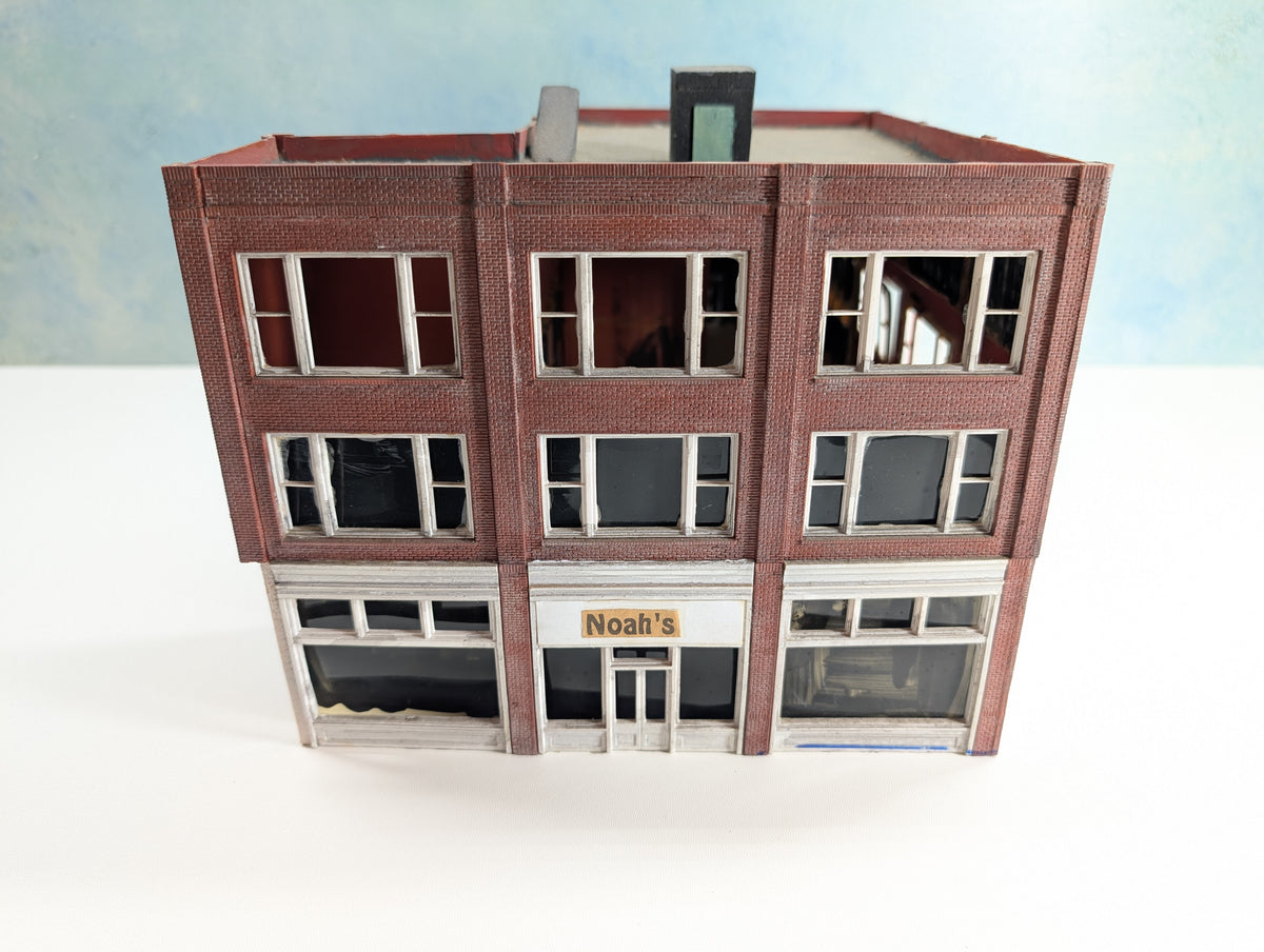 USED DPM HO Scale Large Brick Storefronts / Warehouse