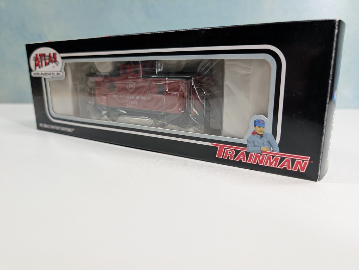 Atlas Trainman 1137 HO Scale Cupola Caboose Delaware and Hudson #35704 Metal Wheels
