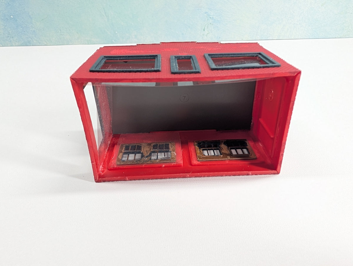 USED HO Scale Small Brick Store