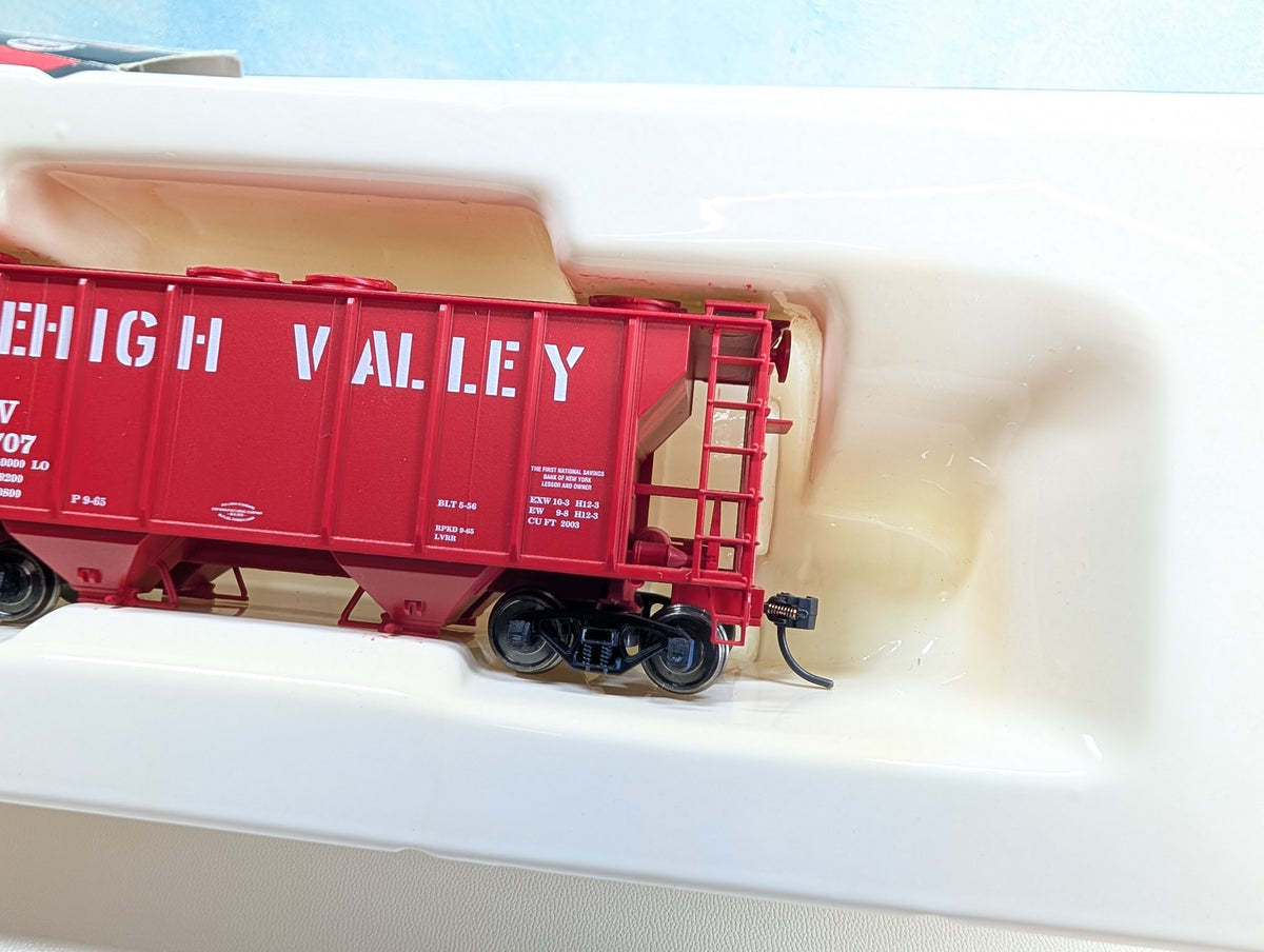 USED Atlas 1815 HO Scale PS-2 Covered Hopper Lehigh Valley LV #50707