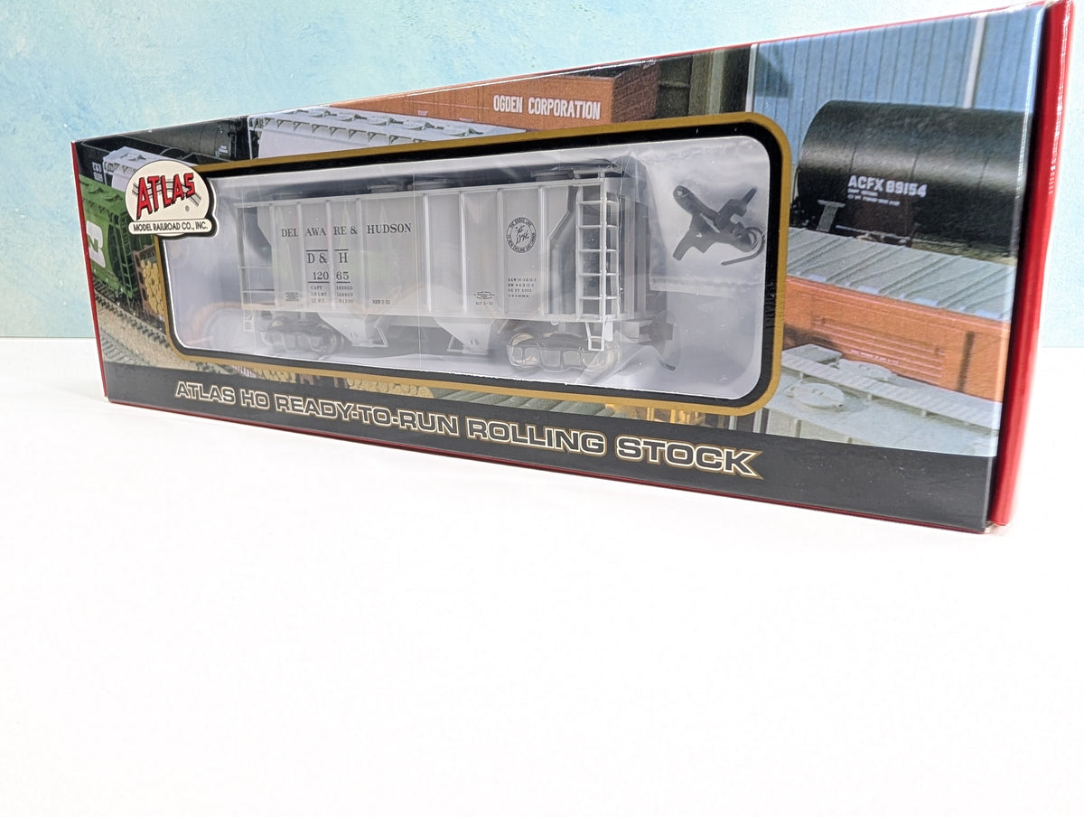 Atlas #1848-2 HO Scale PS-2 Covered Hopper Delaware and Hudson D&H #12065