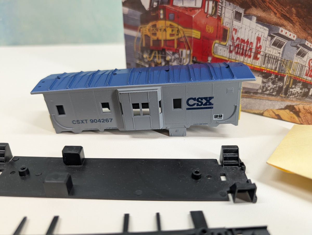 USED Athearn 1294 HO Scale Bay Window Caboose CSX CSXT #904267 KIT