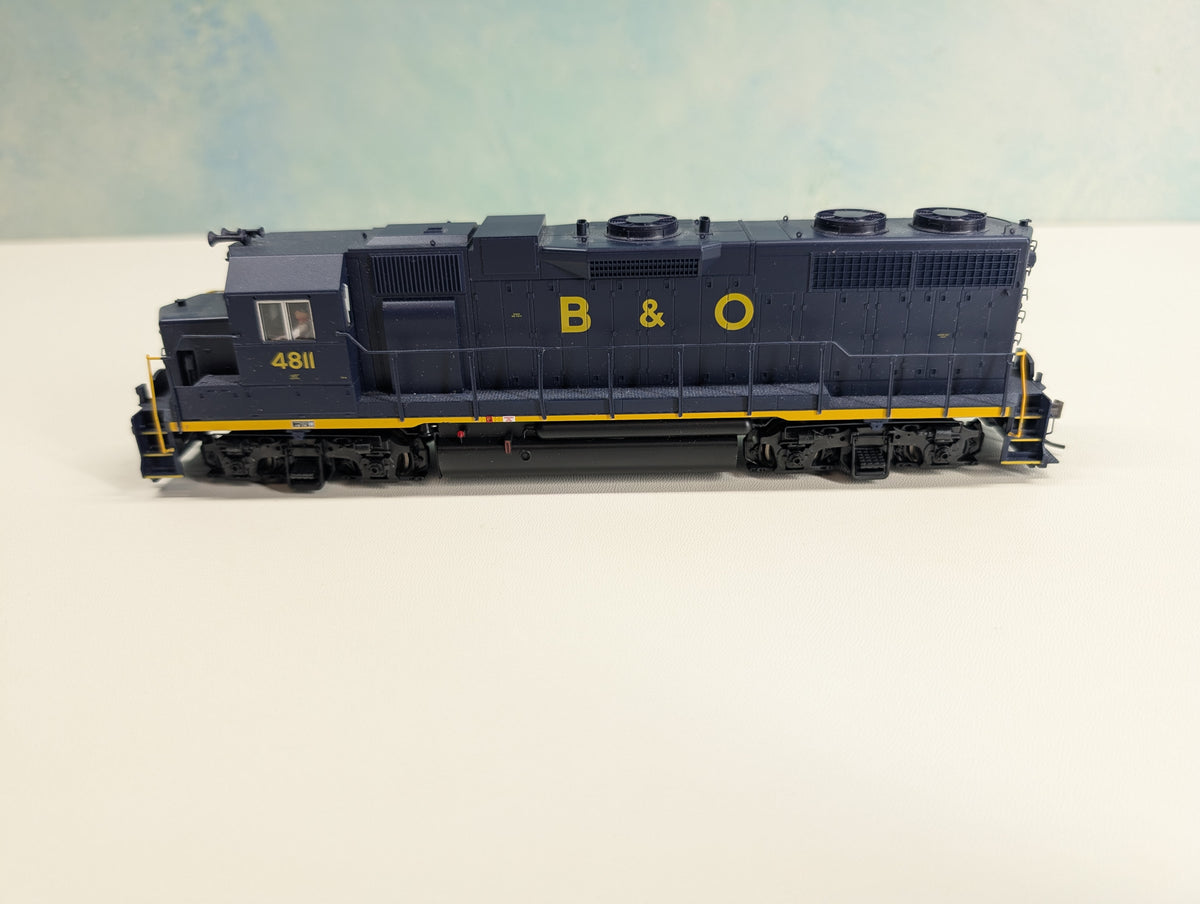 USED Atlas HO Scale GP38 Diesel Locomotive Baltimore and Ohio B&O #4811 Runs Great DC