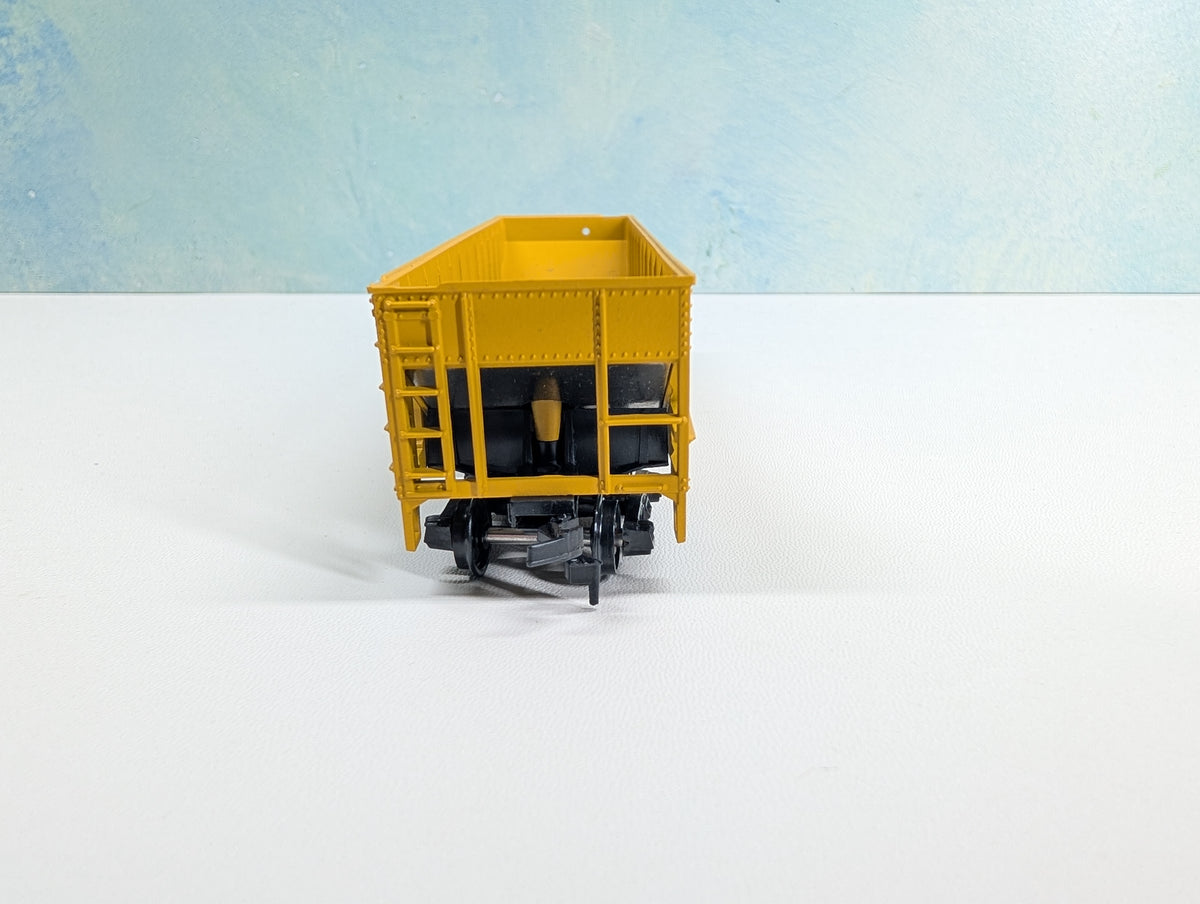 USED Athearn HO Scale Operating Quad Hopper Union Pacific UP #88024 Bev-Bel