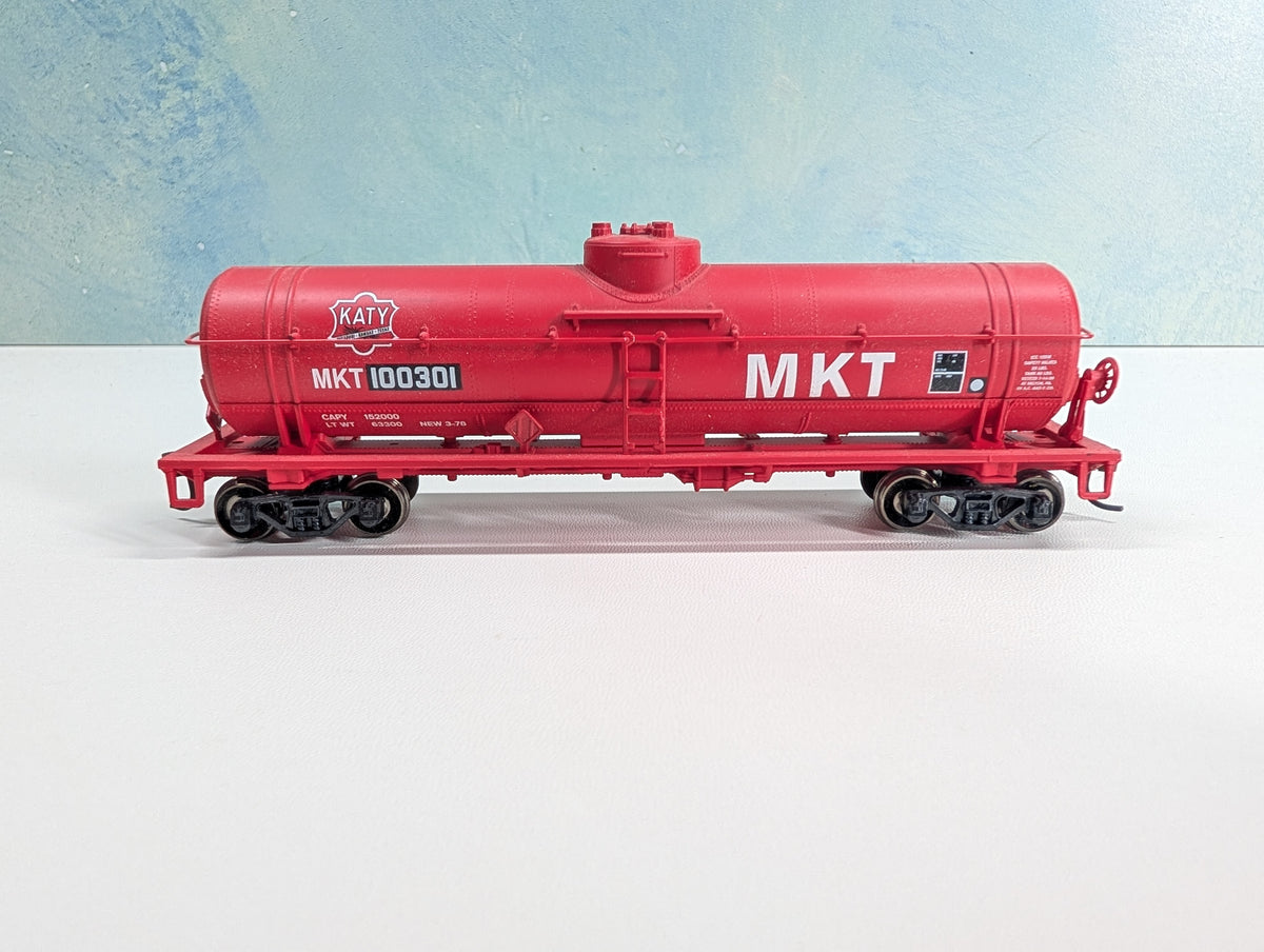 USED Athearn 7302 HO Scale Single Dome Tank Car MKT #100301 Metal Wheels