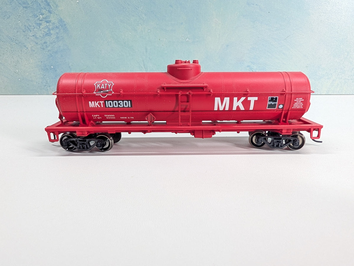 USED Athearn 7302 HO Scale Single Dome Tank Car MKT #100301 Metal Wheels