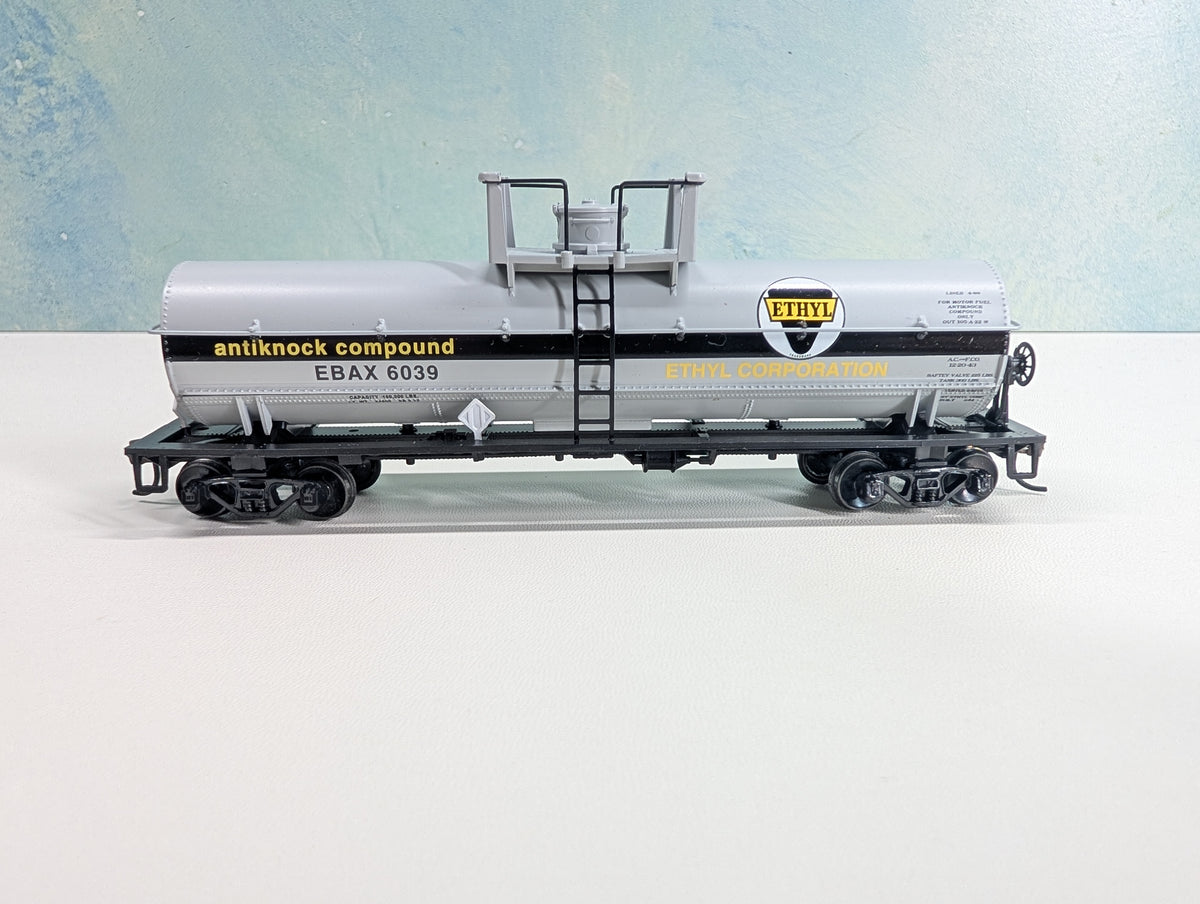 USED Athearn 7275 HO Scale Chemical Tank Car Ethyl Corporation EBAX #6039 Metal Wheels