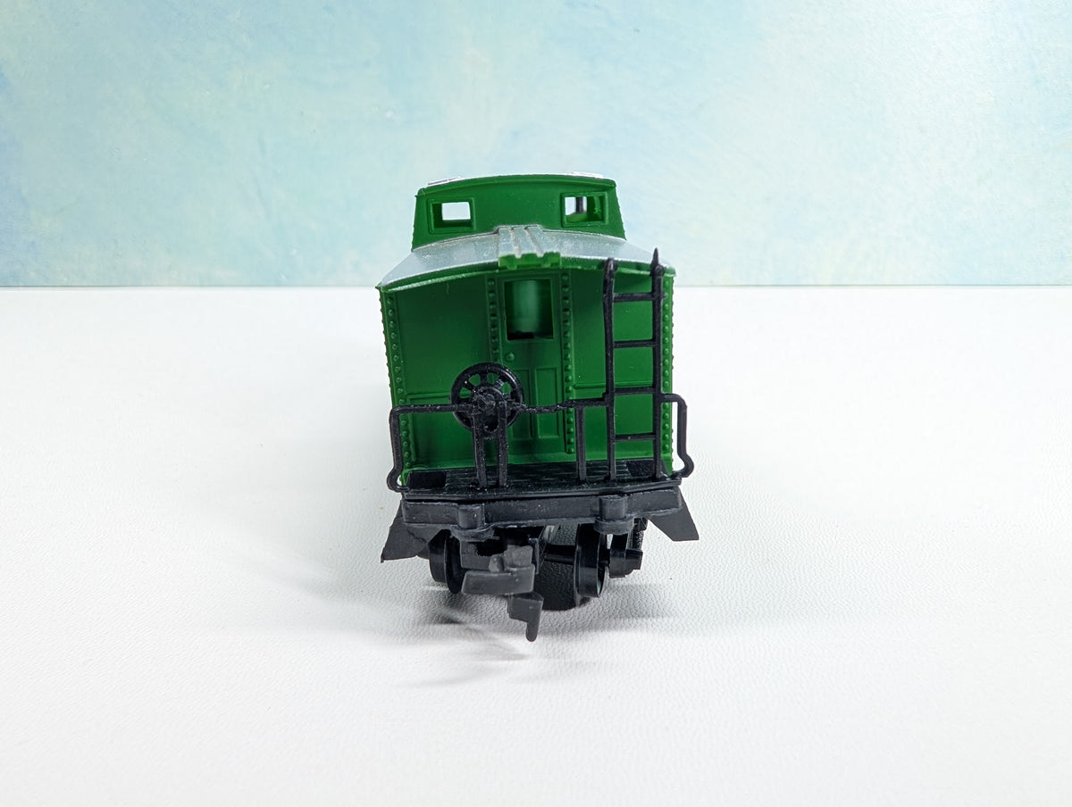 USED Life-Like HO Scale Caboose Burlington Northern #41576