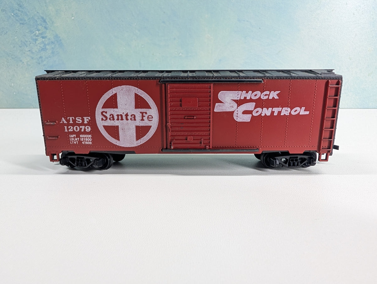 USED Tyco HO Scale 40' Box Car Santa Fe ATSF #12079 Shock Control